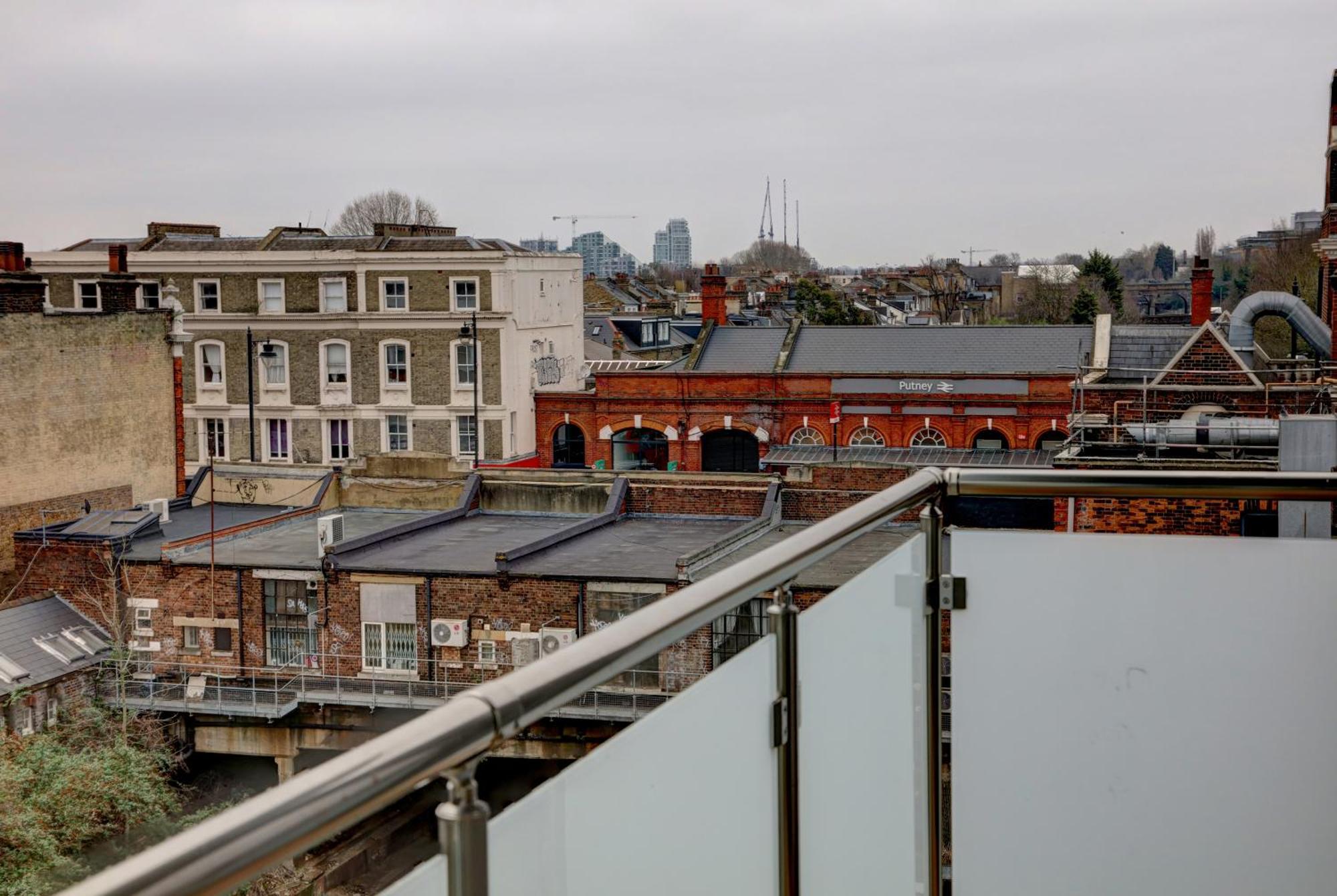 Hotel Putney Hotel; Bw Signature Collection London