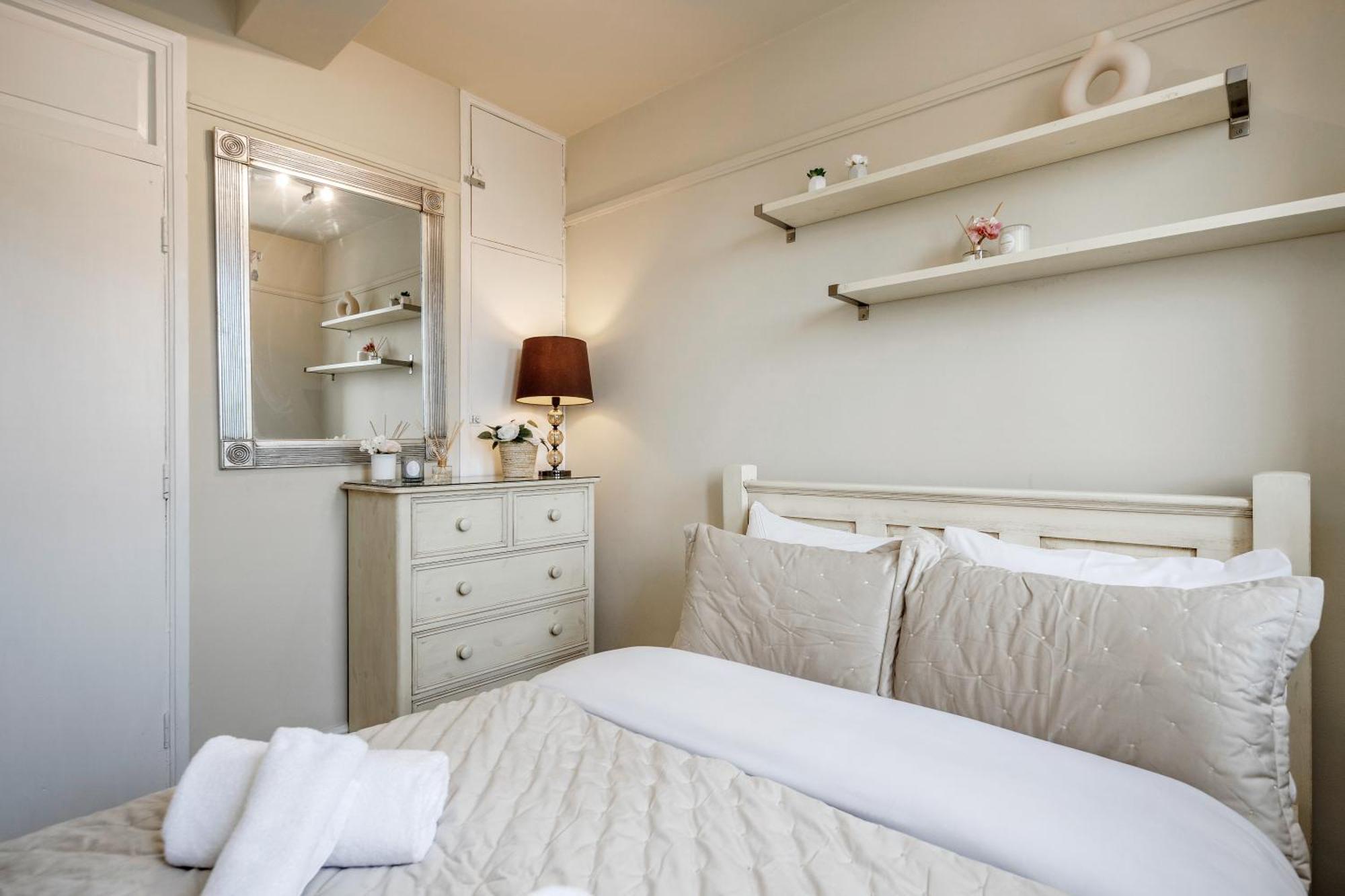 Perfect Location 2 Bed South Kensington Knightsbridge Chelsea With Ac