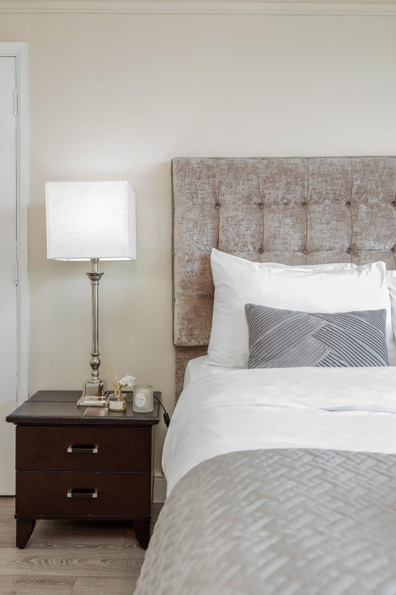 Perfect Location 2 Bed South Kensington Knightsbridge Chelsea With Ac London
