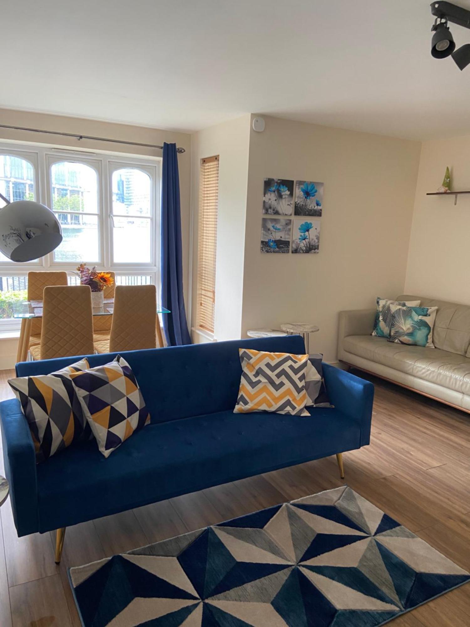 Apartamento Beautiful 2 Bed Waterfront With Parking Perfect For Canary Wharf - 2 Bed 2 Bath With High Speed Wifi And Netflix And Parking *