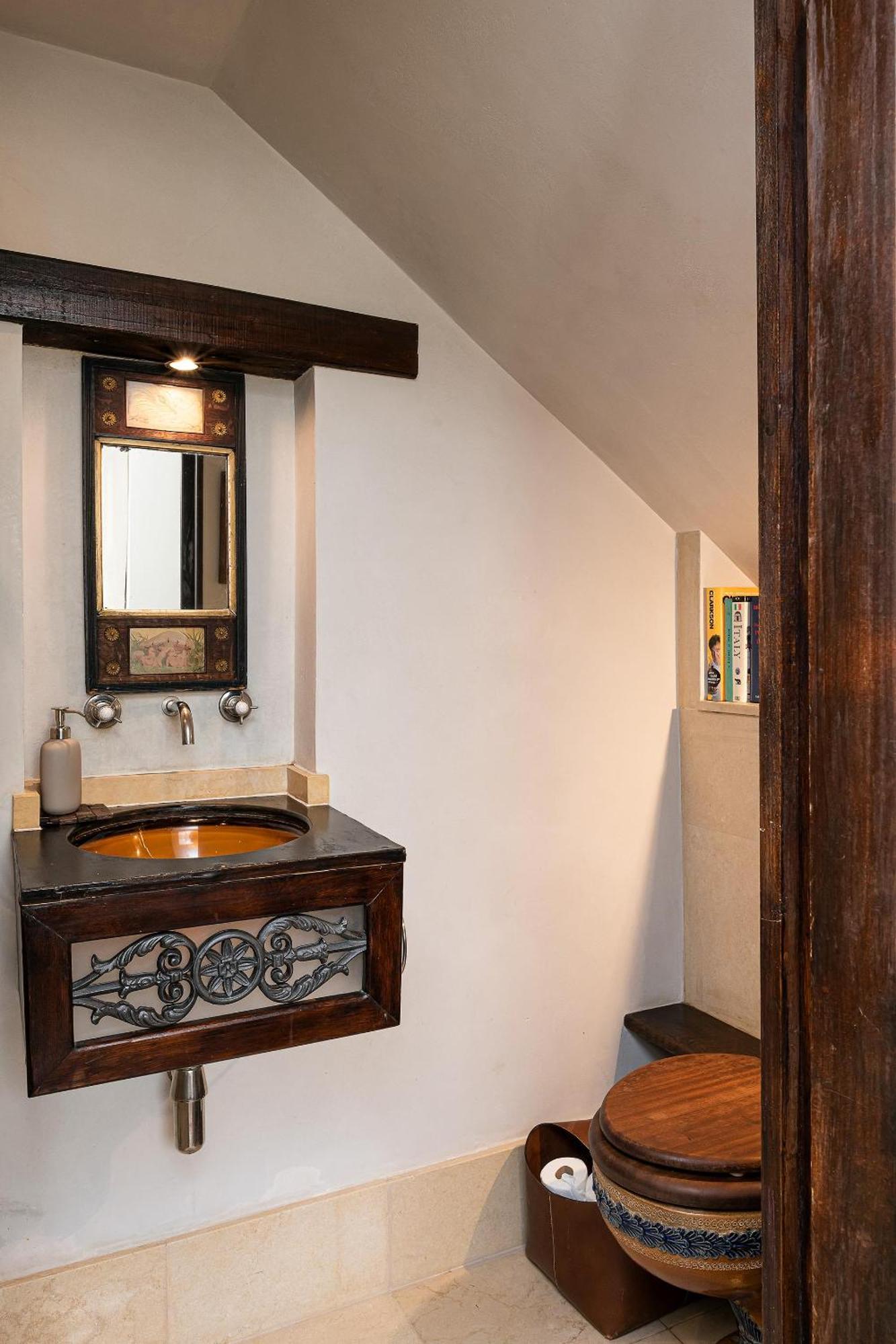 Apartment A Chelsea Retreat - 2 Bedroom With Garden And Parking