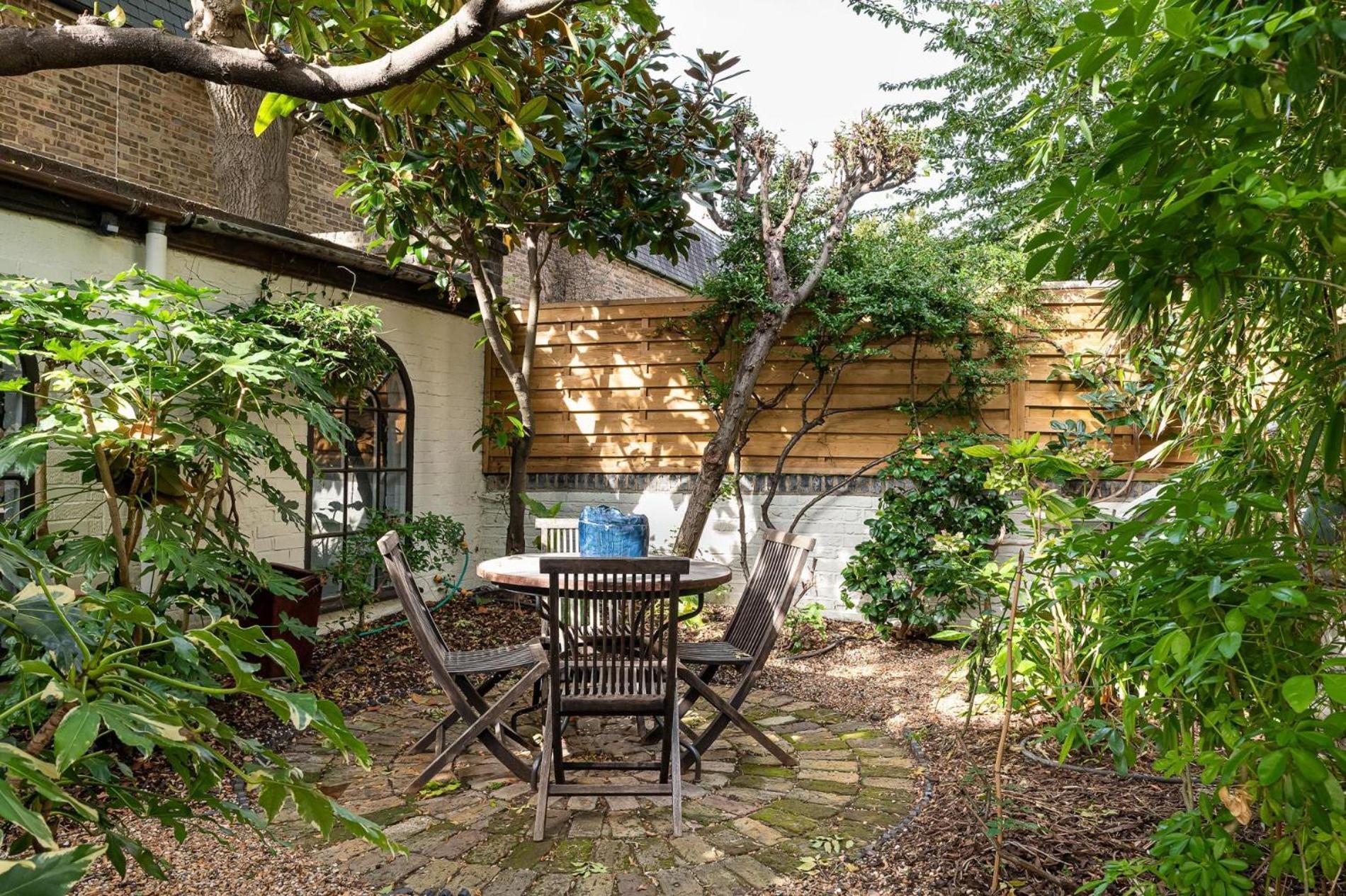 A Chelsea Retreat - 2 Bedroom With Garden And Parking London