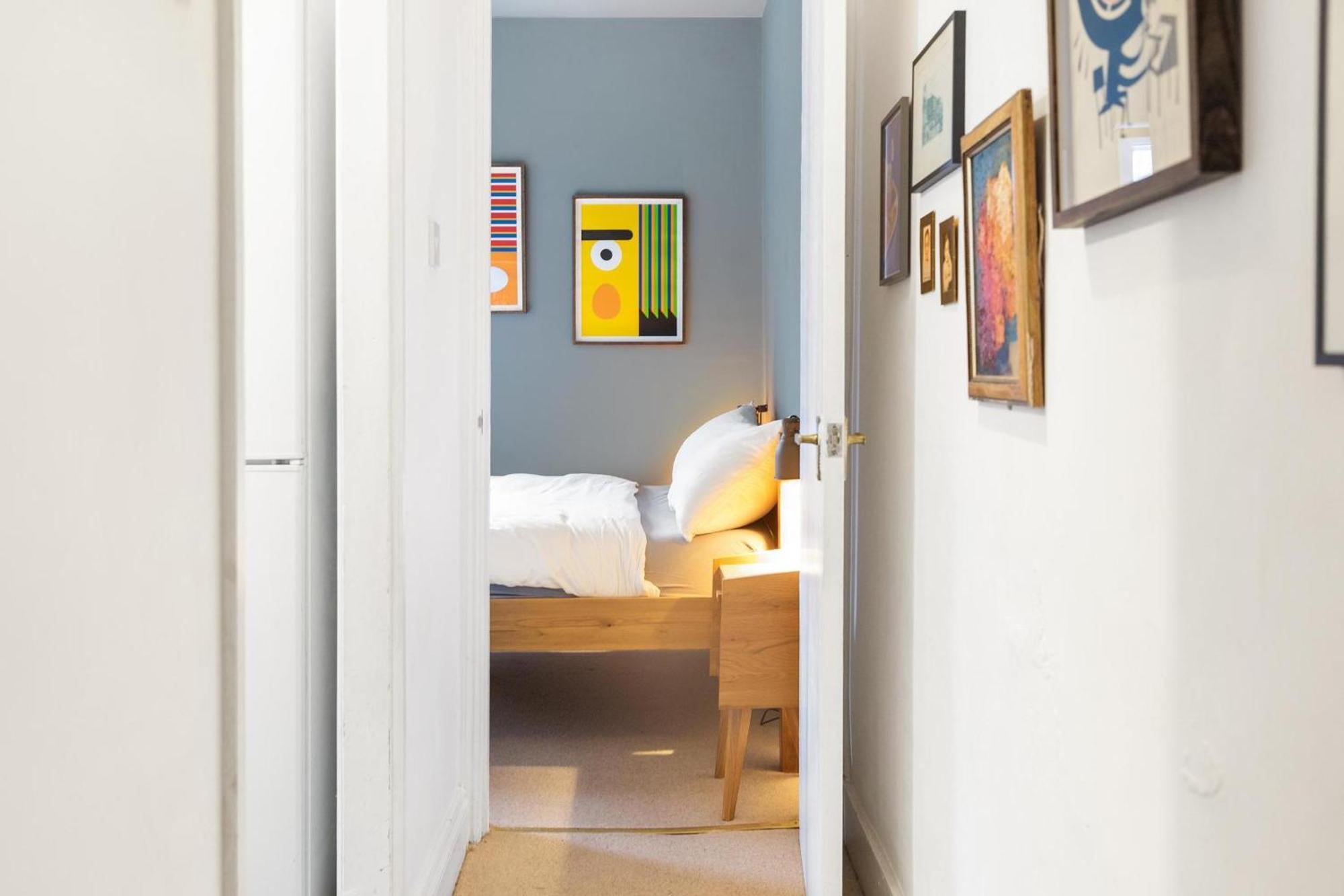 Garden Flat. Tottenham Hale. 20mins2central