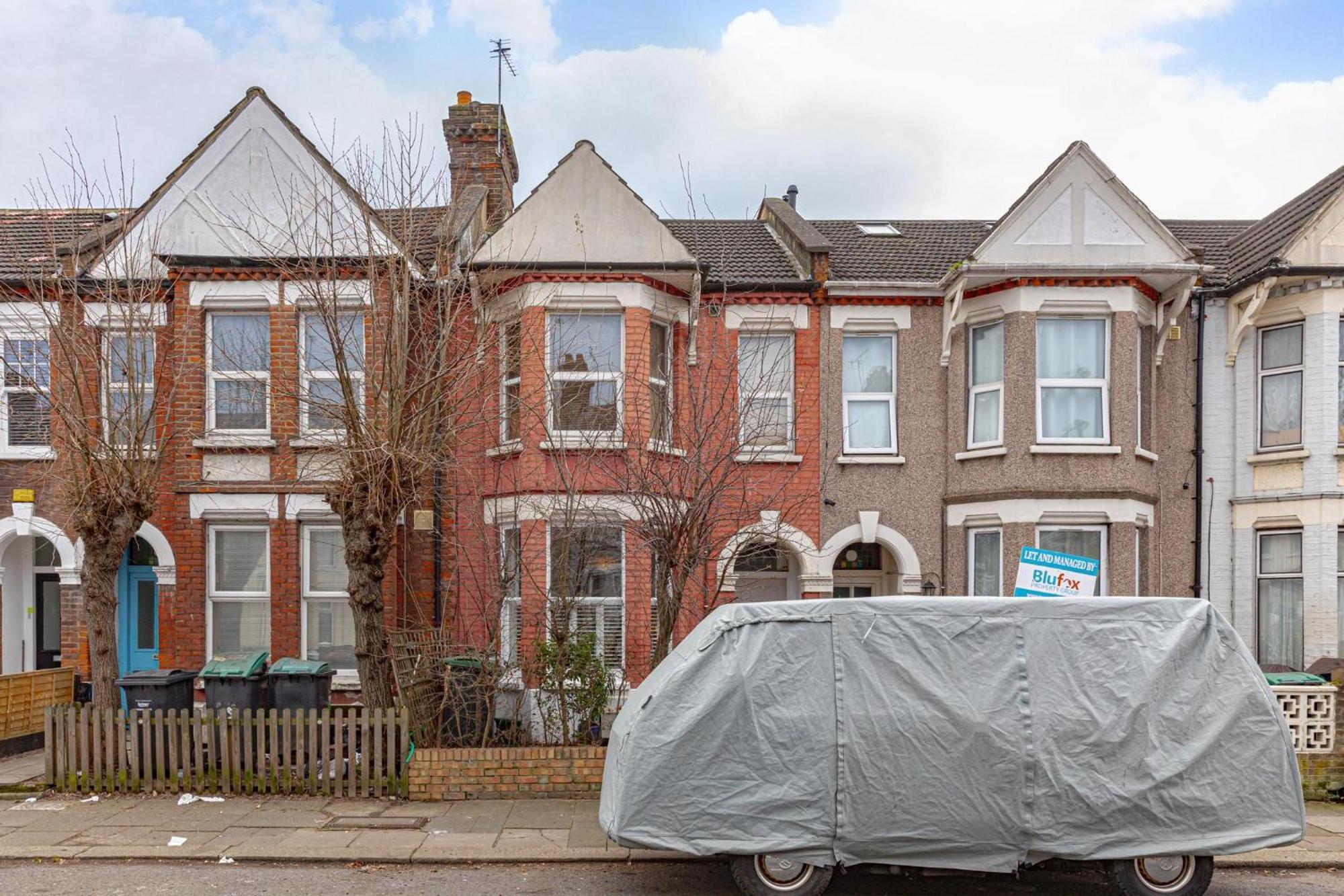 Garden Flat. Tottenham Hale. 20mins2central