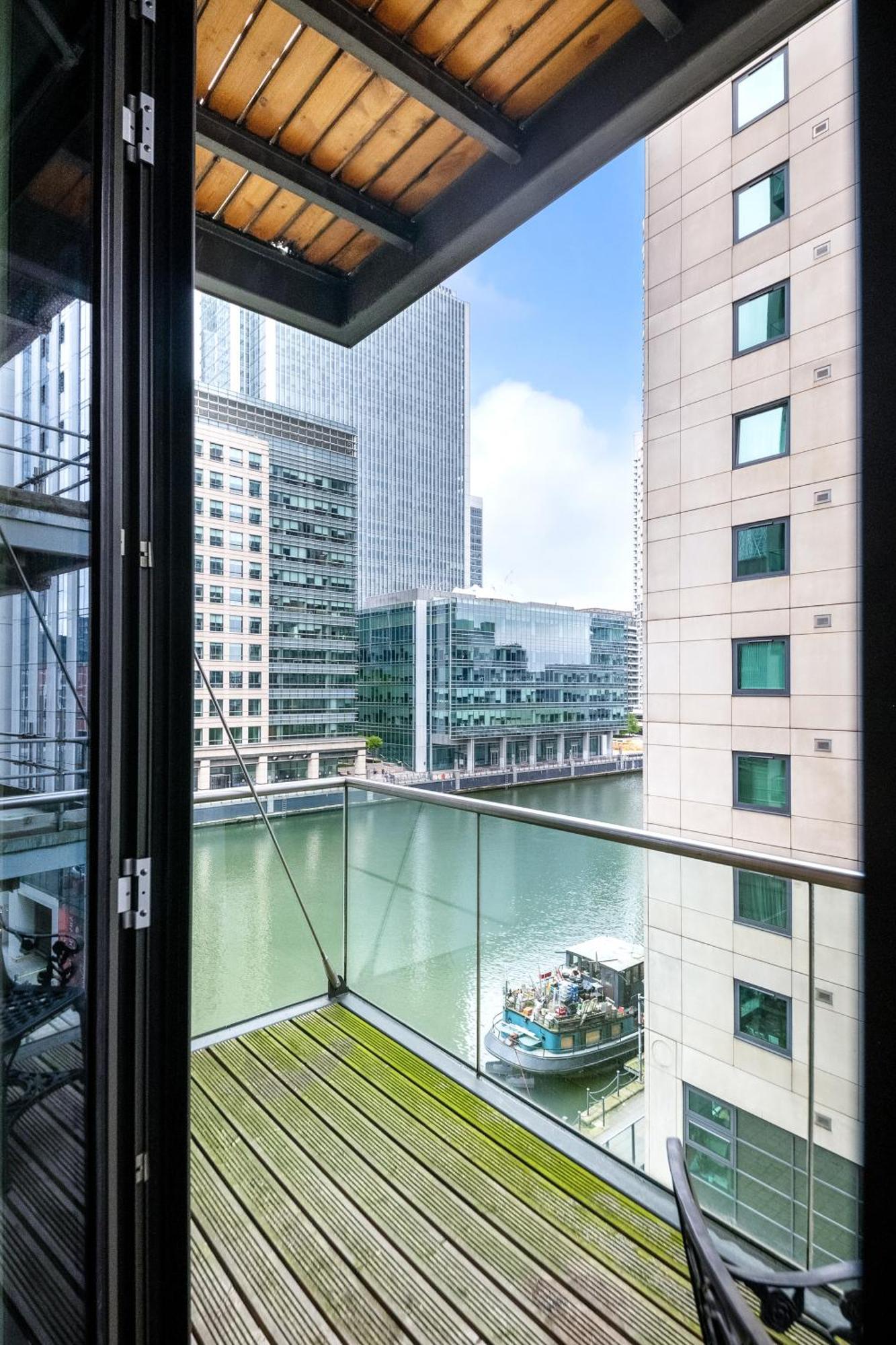 Apartment Londwell, Canary Wharf River Thames Balcony London