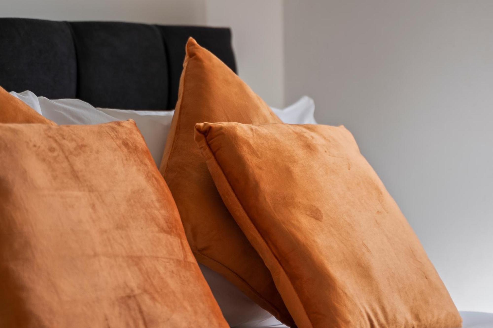 Apartment Heart Of Acton - Free Parking - Perfect For Contractors London