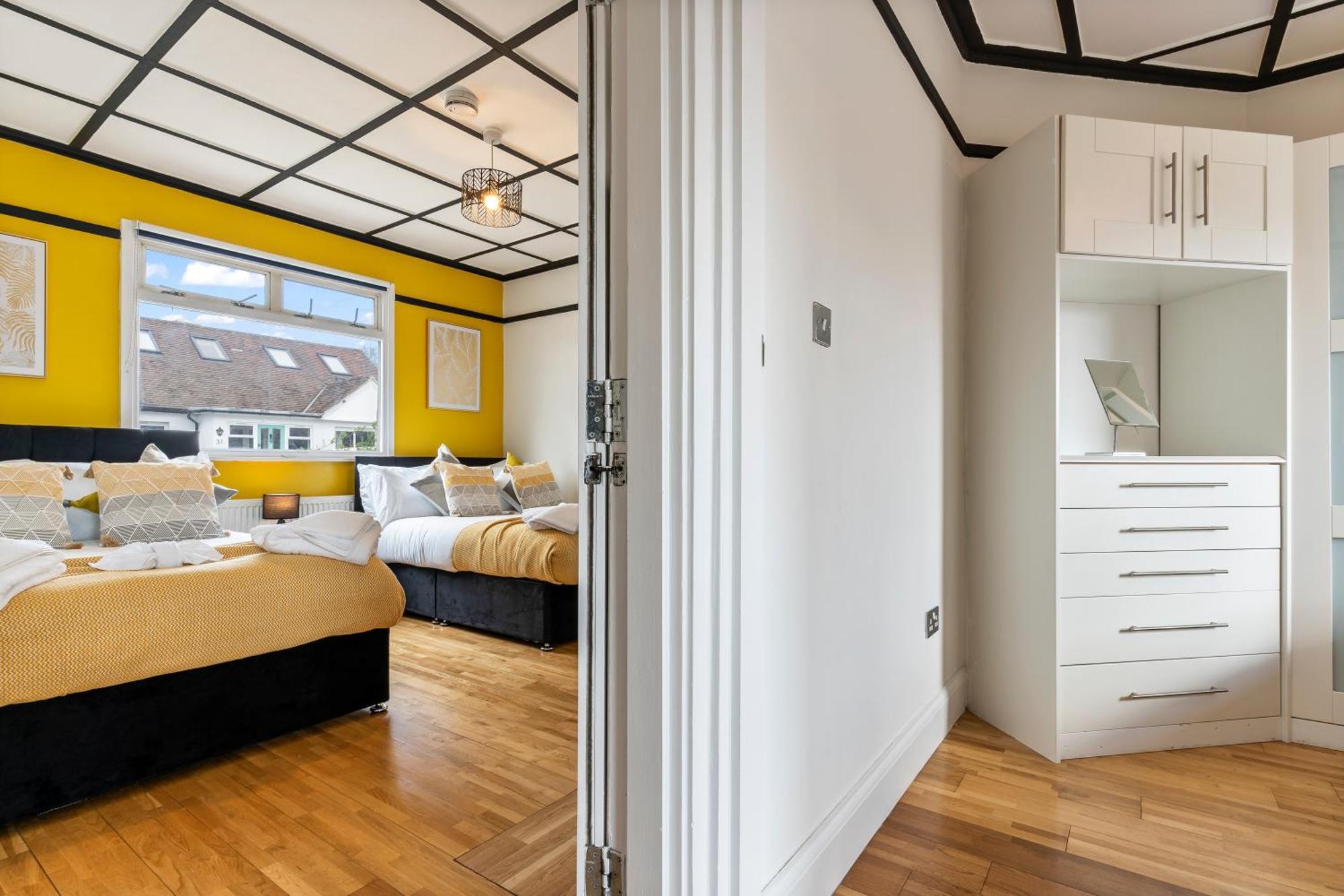 Apartment Heart Of Acton - Free Parking - Perfect For Contractors London