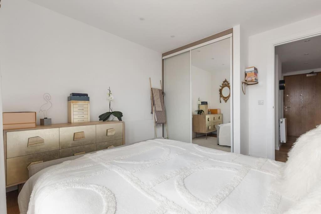 Apartamento Modern New 1-bedroom Stunning Views
