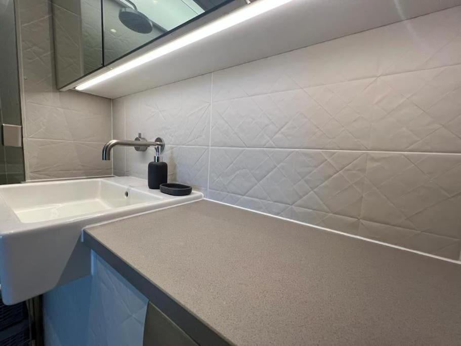 Apartment New Manhattan Loft Gardens Stratford *