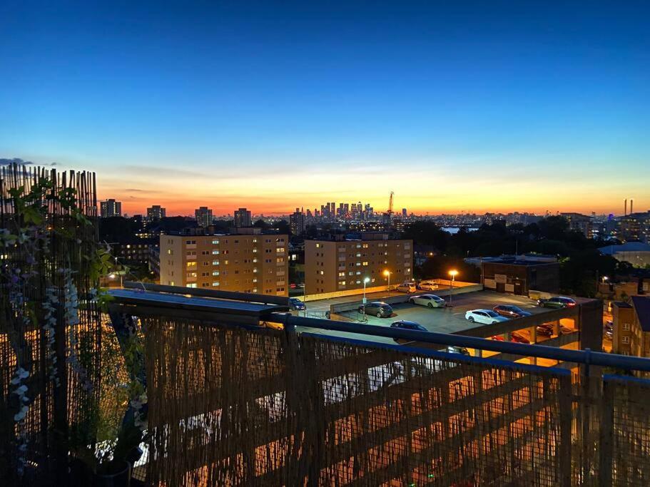 Apartment Spacious 2 Bed Flat - Woolwich - Elizabeth Line *