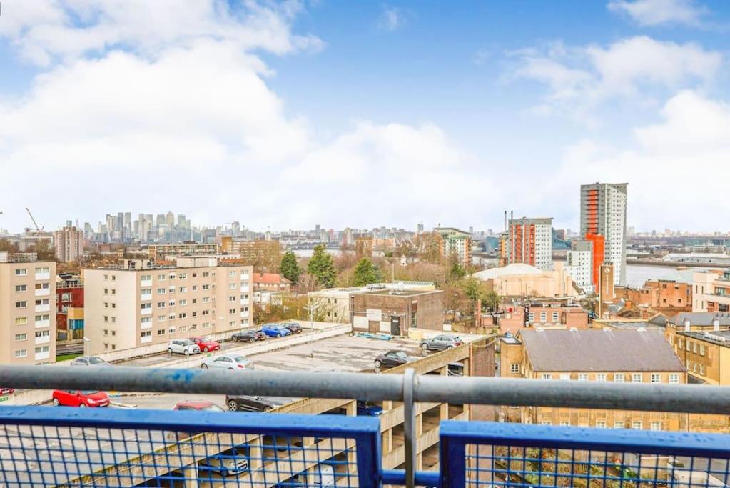 Apartment Spacious 2 Bed Flat - Woolwich - Elizabeth Line London
