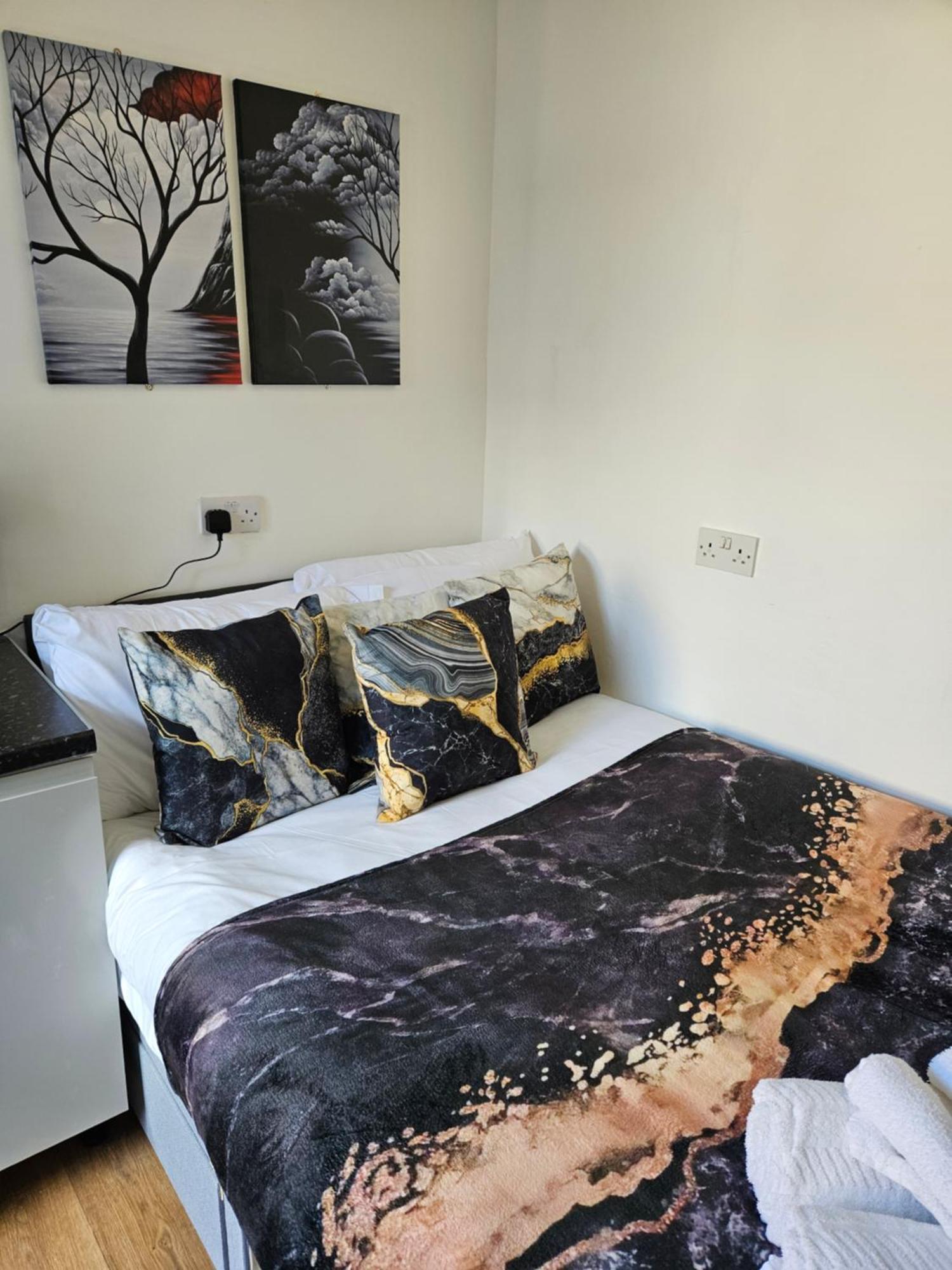Apartment Tiny Studio, 30 Min To St. Pancras, North London
