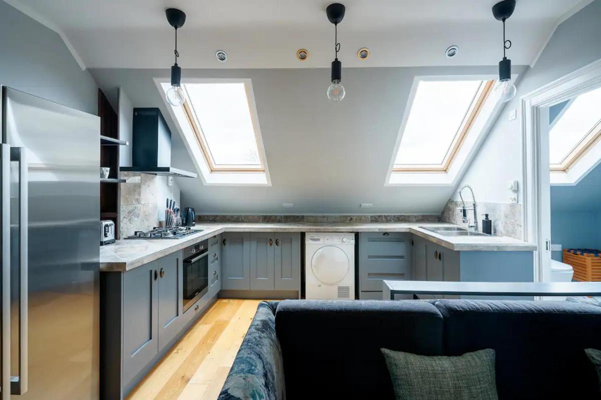 Holiday home Immaculate 4-bed House In London