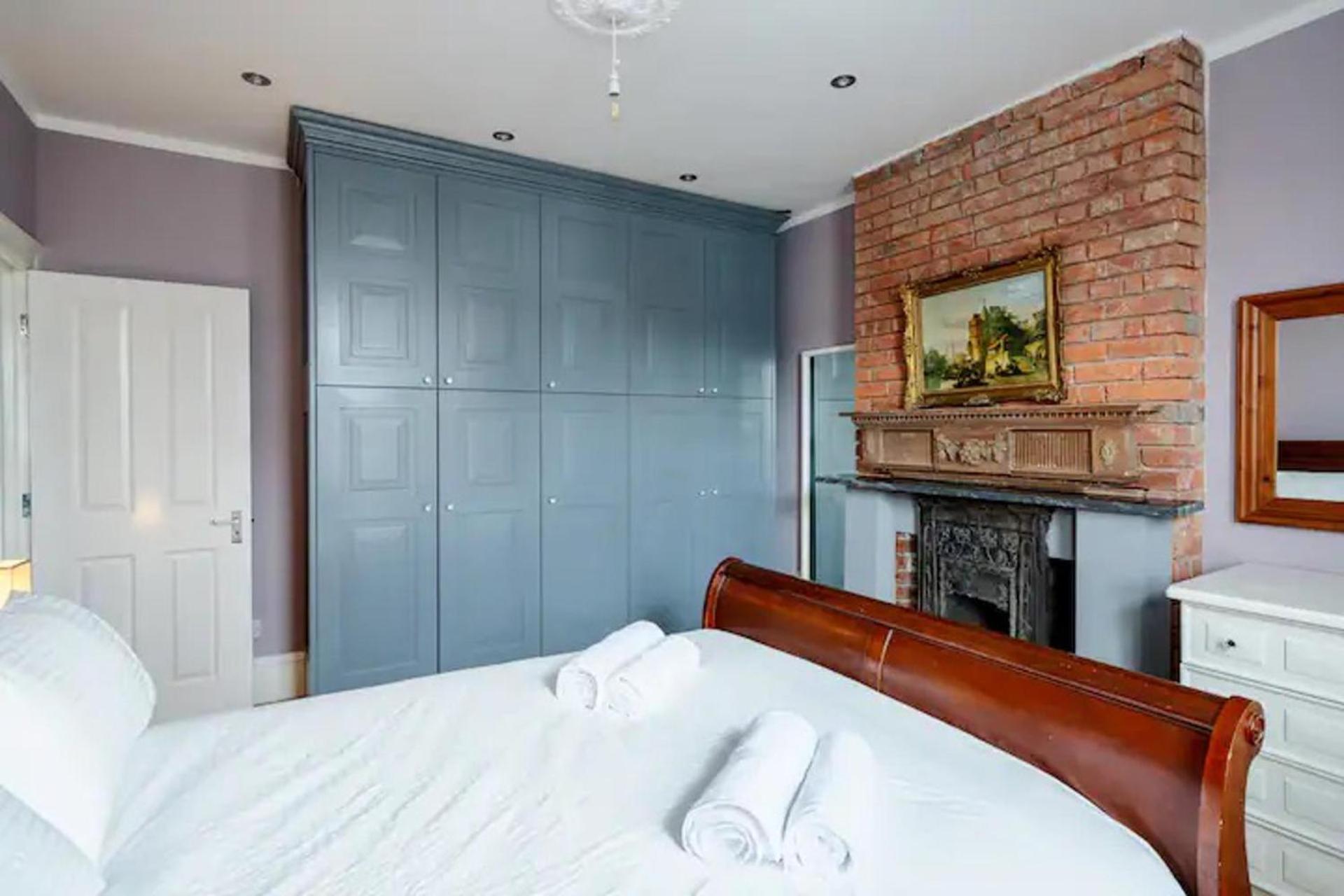 Immaculate 4-bed House In
