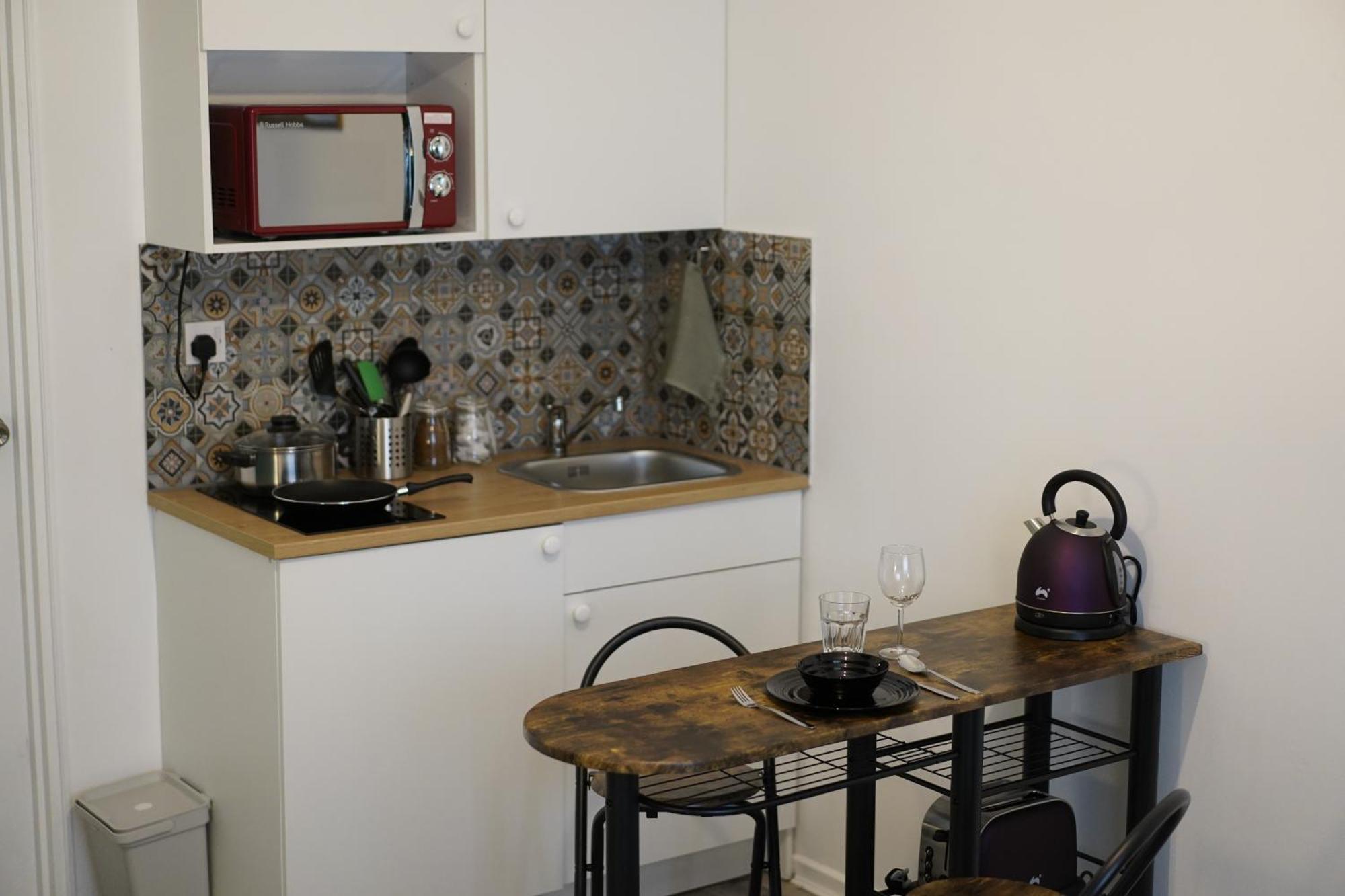 Apartment Exquisite #4 *