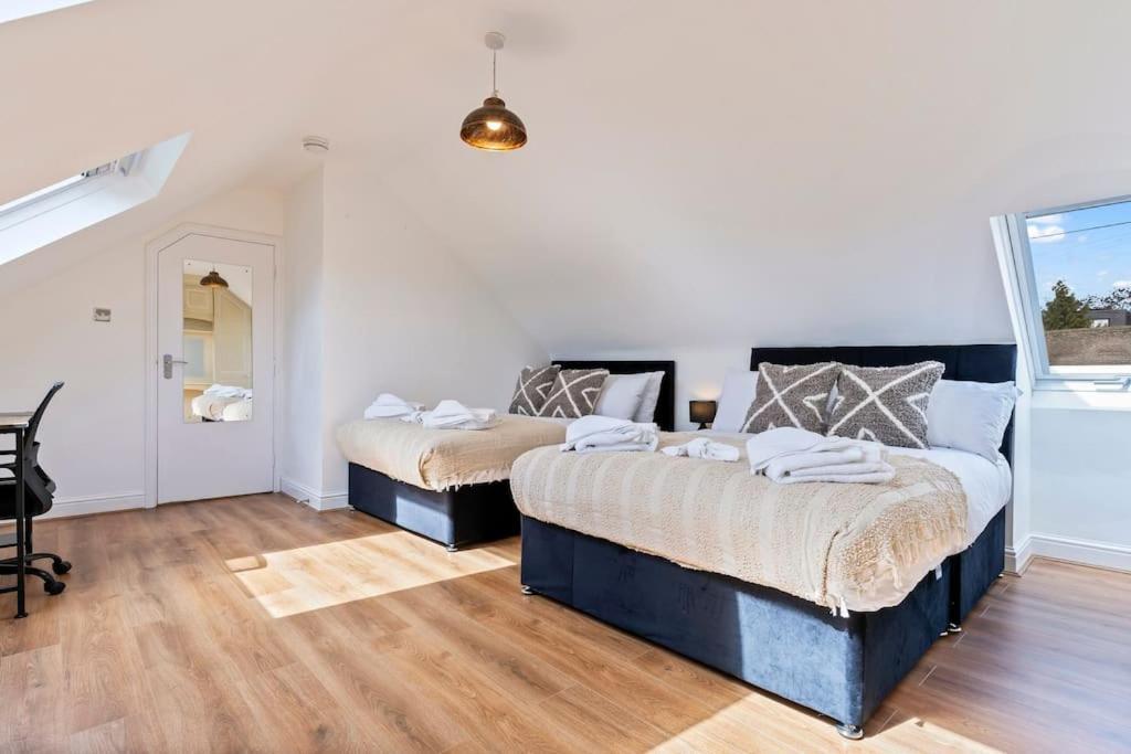 Apartment Heart Of Acton - Free Parking - Perfect For Contractors London