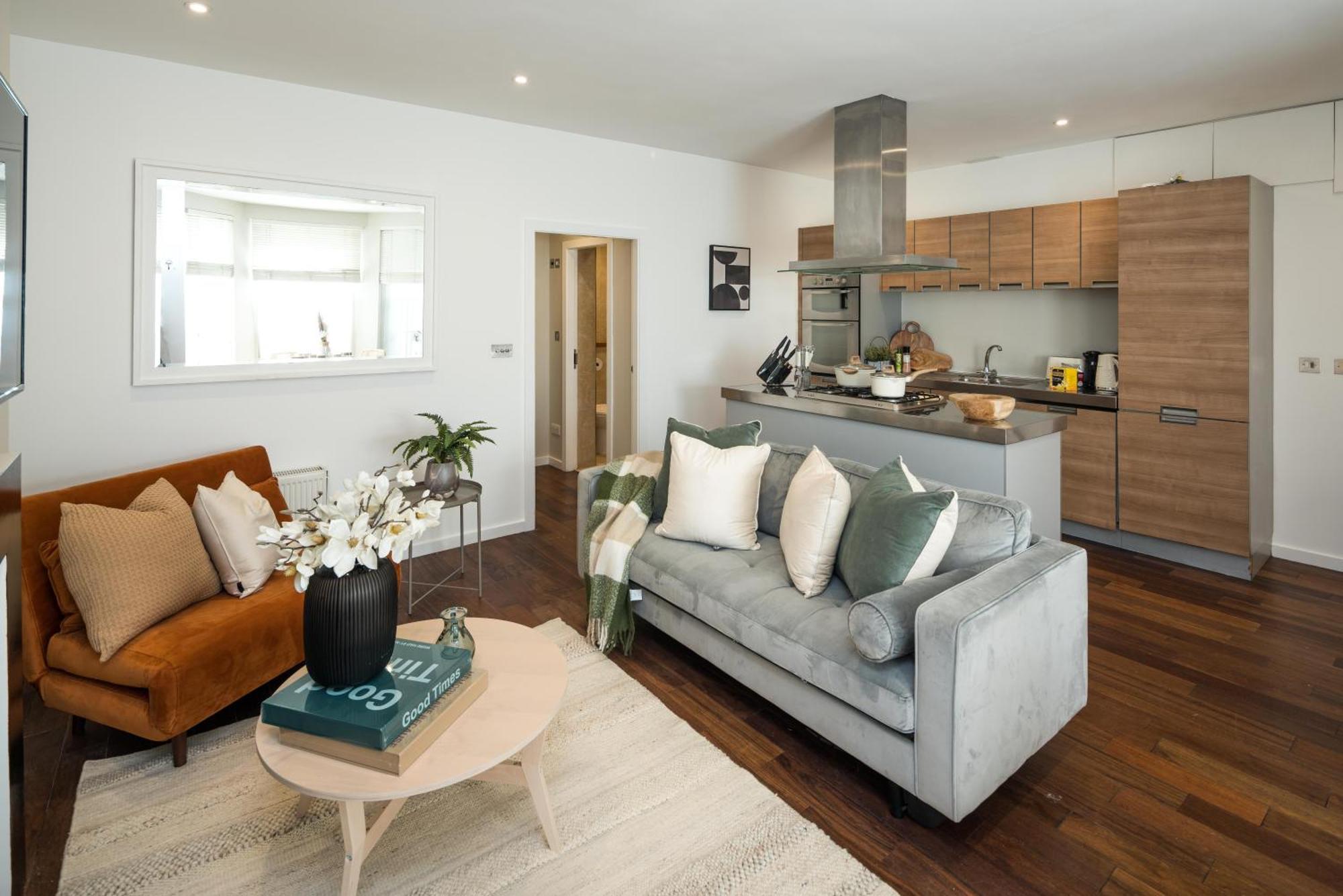 G1a Hydepark-southkensington-harrods-knightsbridge-marylebone-oxfordstreet London
