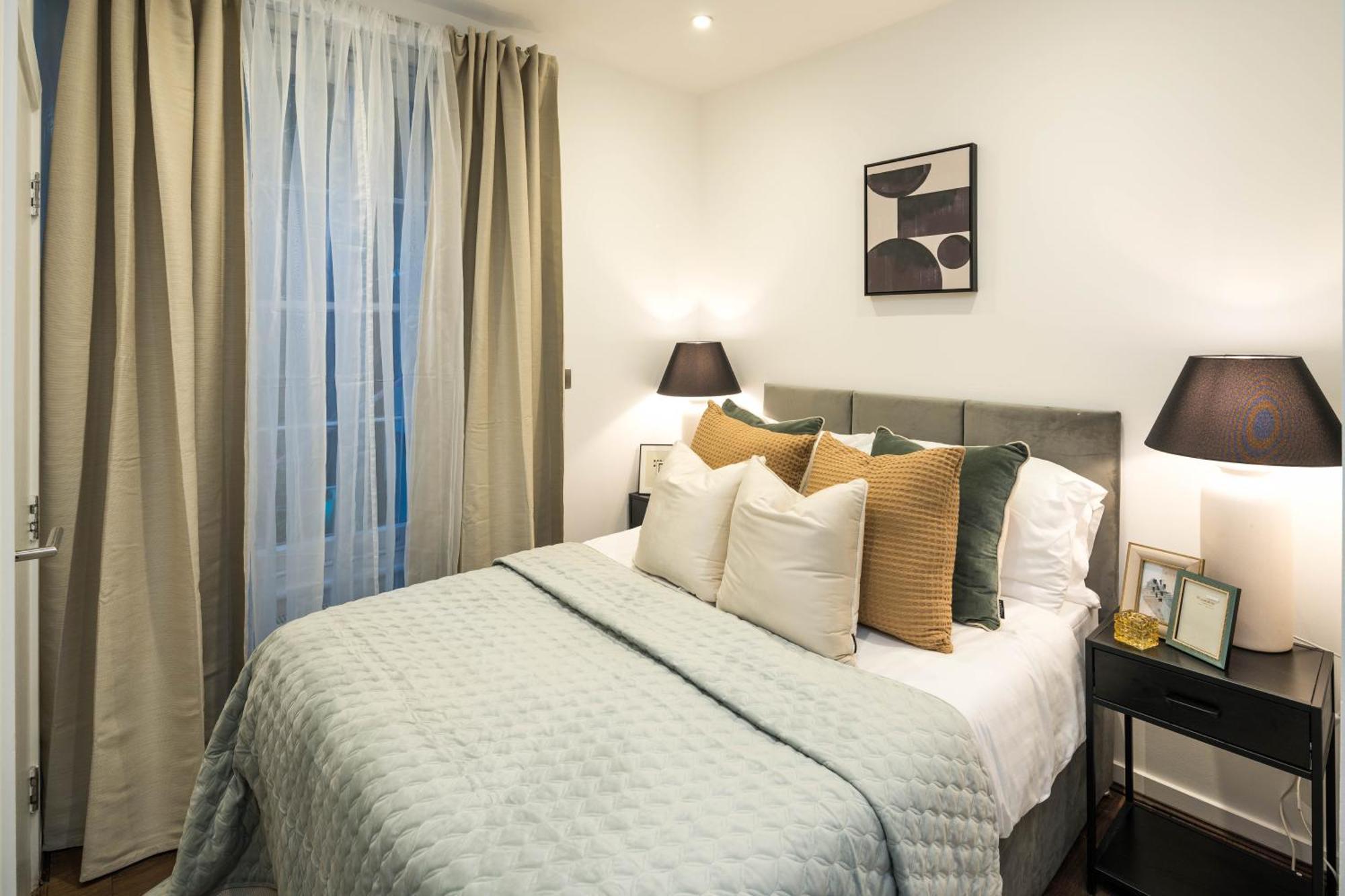 G1a Hydepark-southkensington-harrods-knightsbridge-marylebone-oxfordstreet London