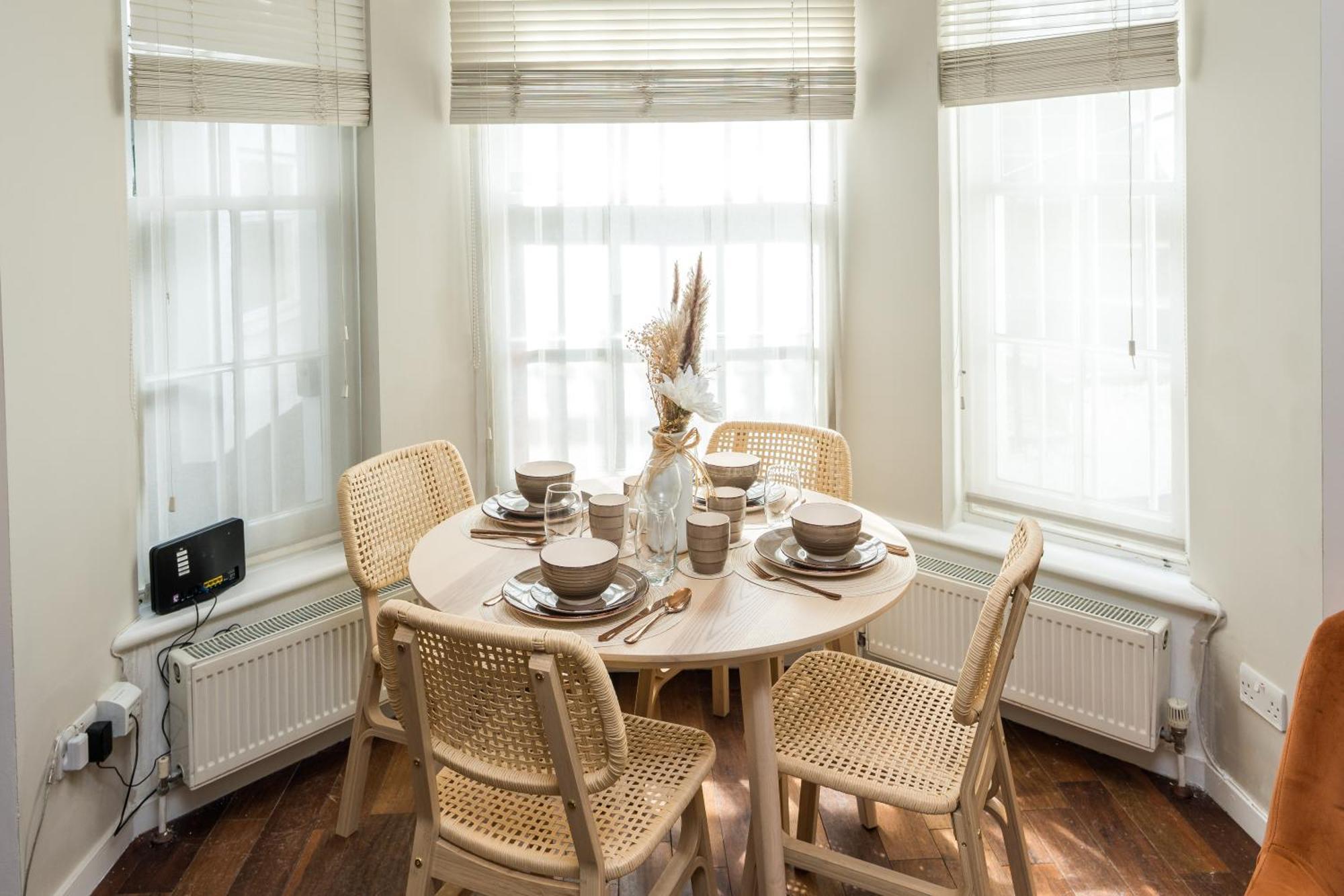 G1a Hydepark-southkensington-harrods-knightsbridge-marylebone-oxfordstreet