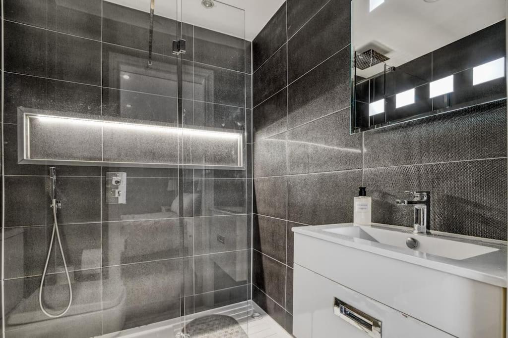 Apartment Modern 2 Bed 2 Bath Chelsea