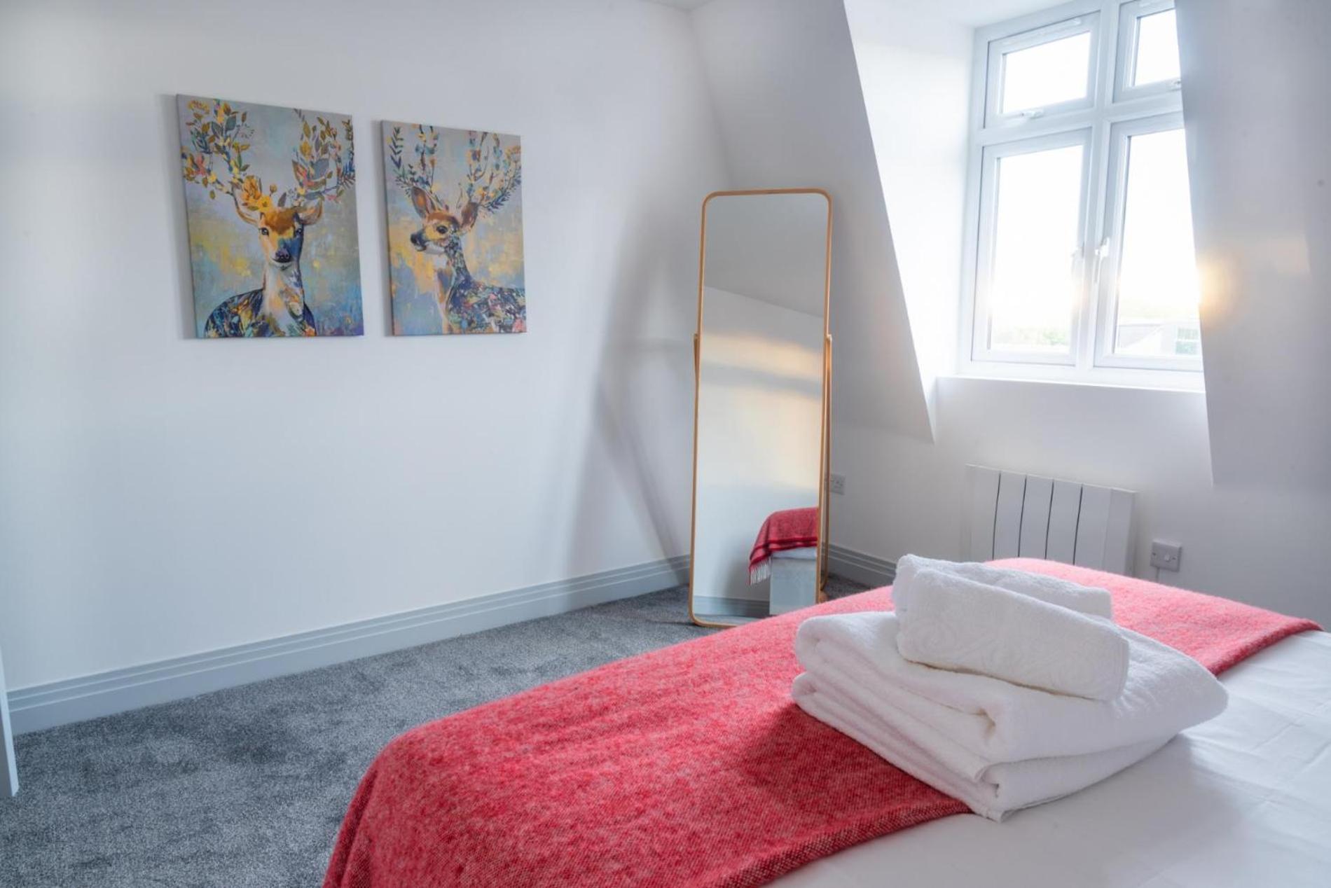 Apartment Newly Refurbished 2 Bed With Fantastic View
