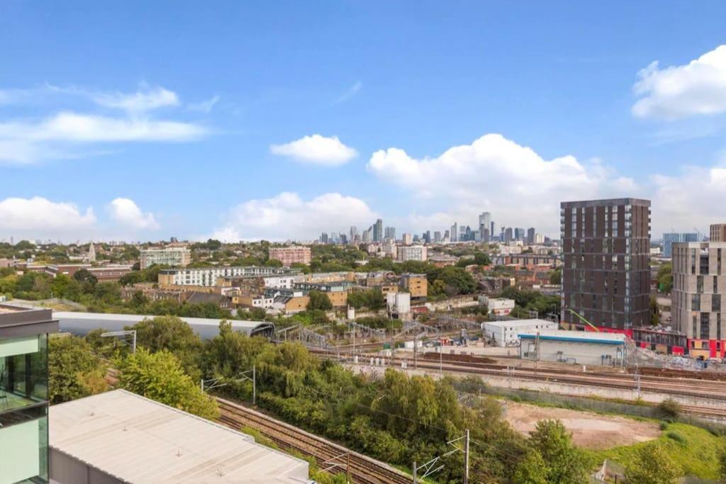 King's Cross Modern 2 Bedroom