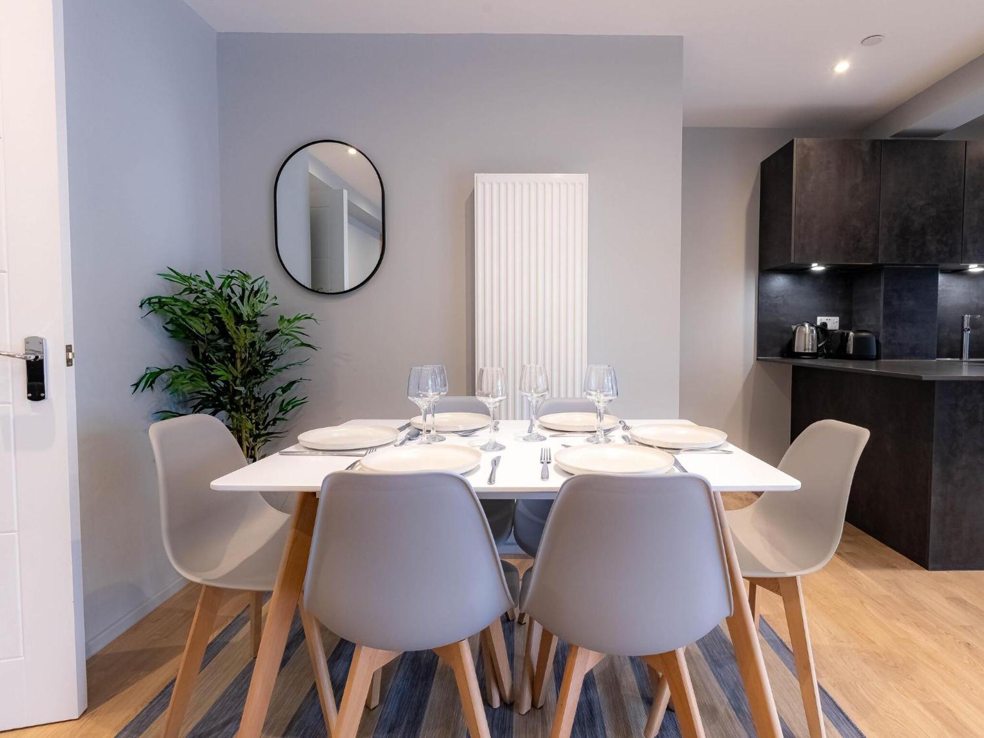 Vakantiehuis Luxurious Hackney Near Train Station Londen