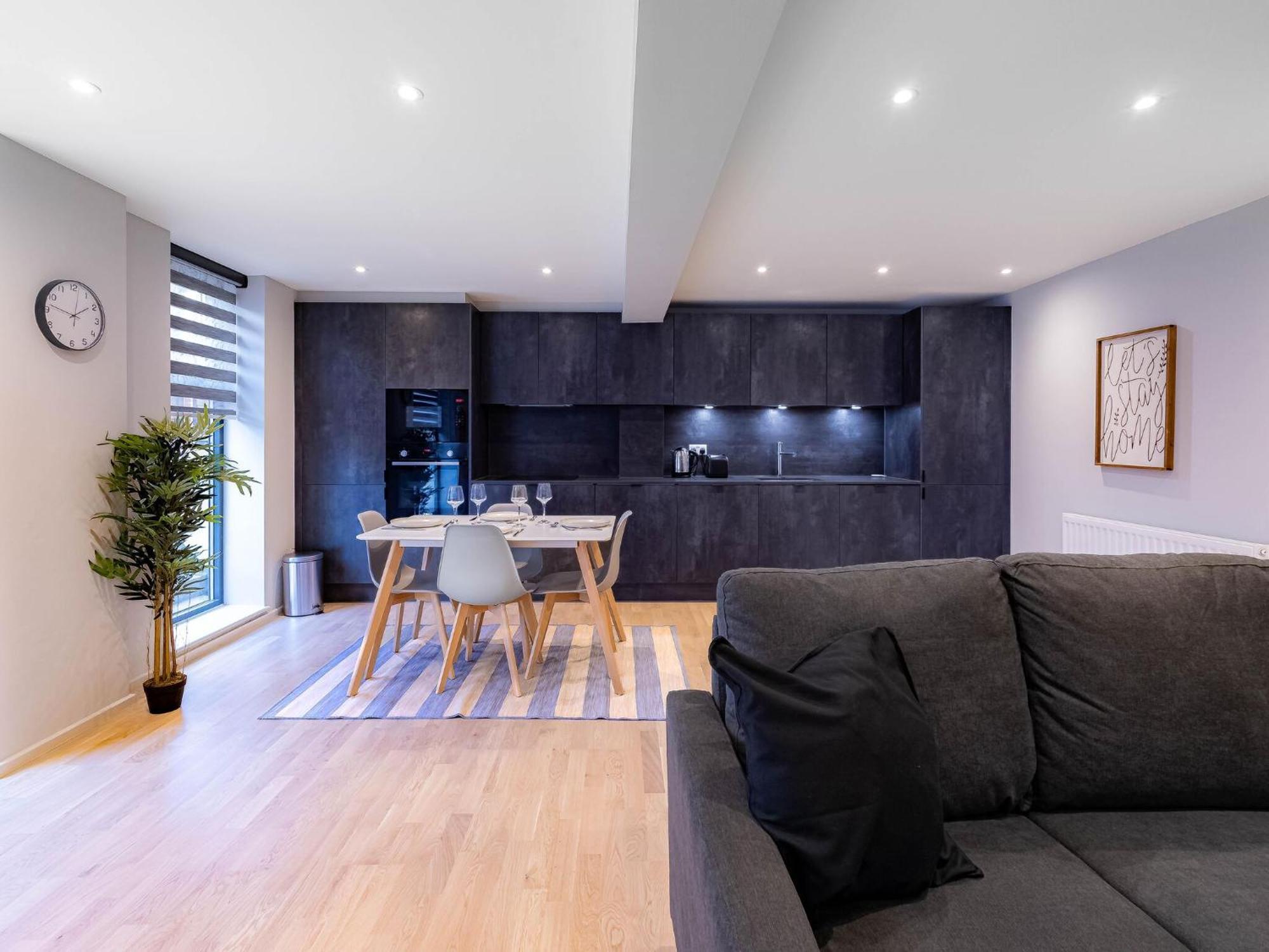 Vakantiehuis Luxurious Hackney Near Train Station *