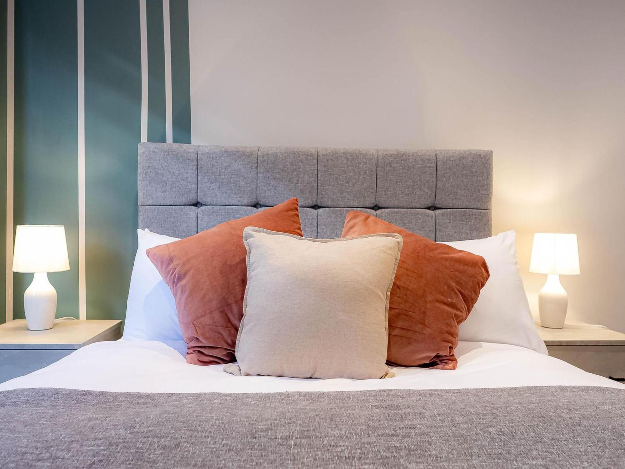 Luxurious Hackney Near Train Station Londen