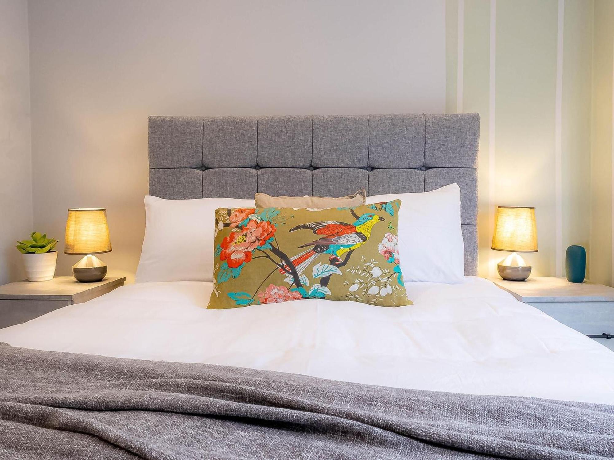 Luxurious Hackney Near Train Station Londen