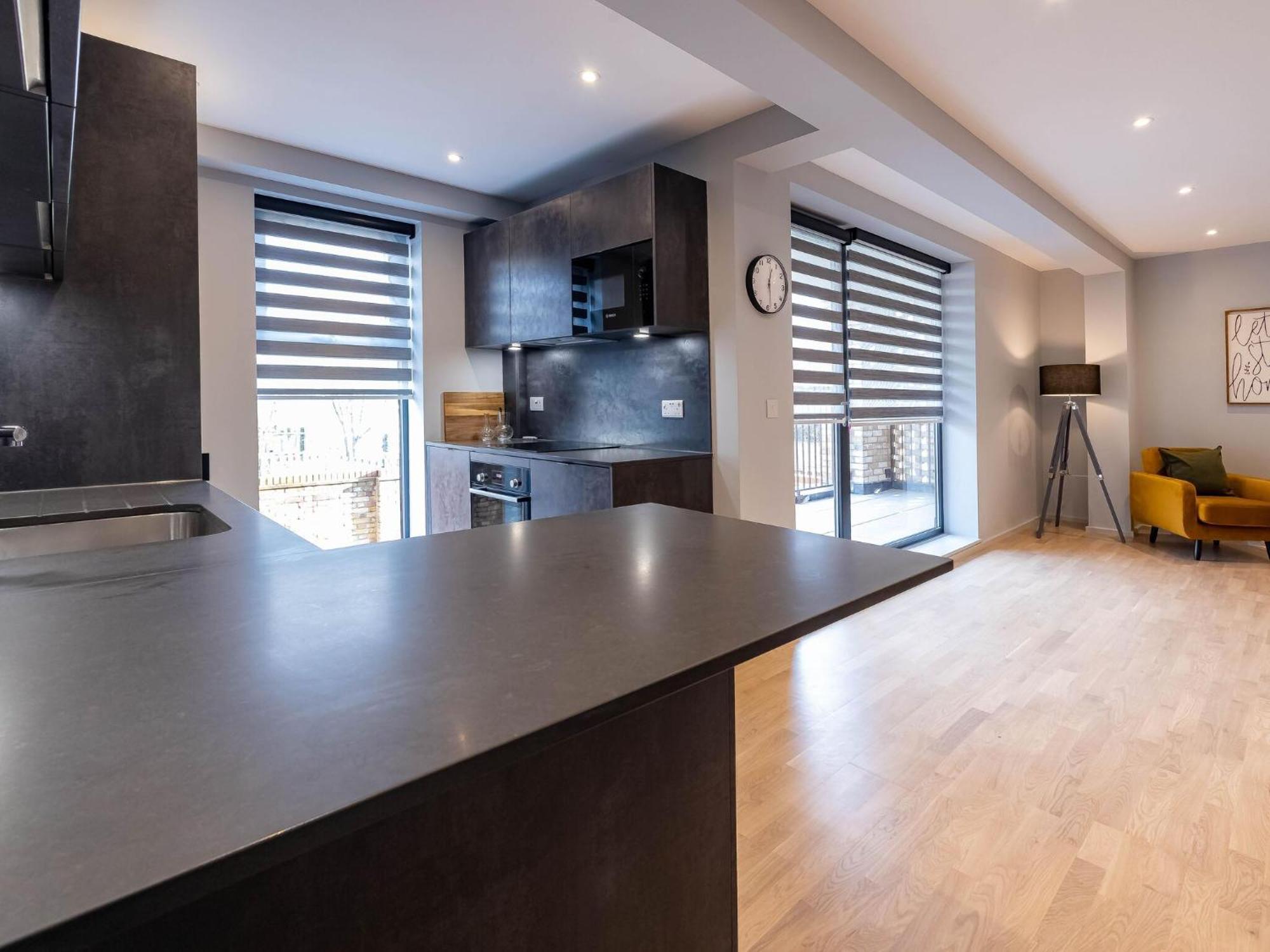 Luxurious Hackney Near Train Station * Londen