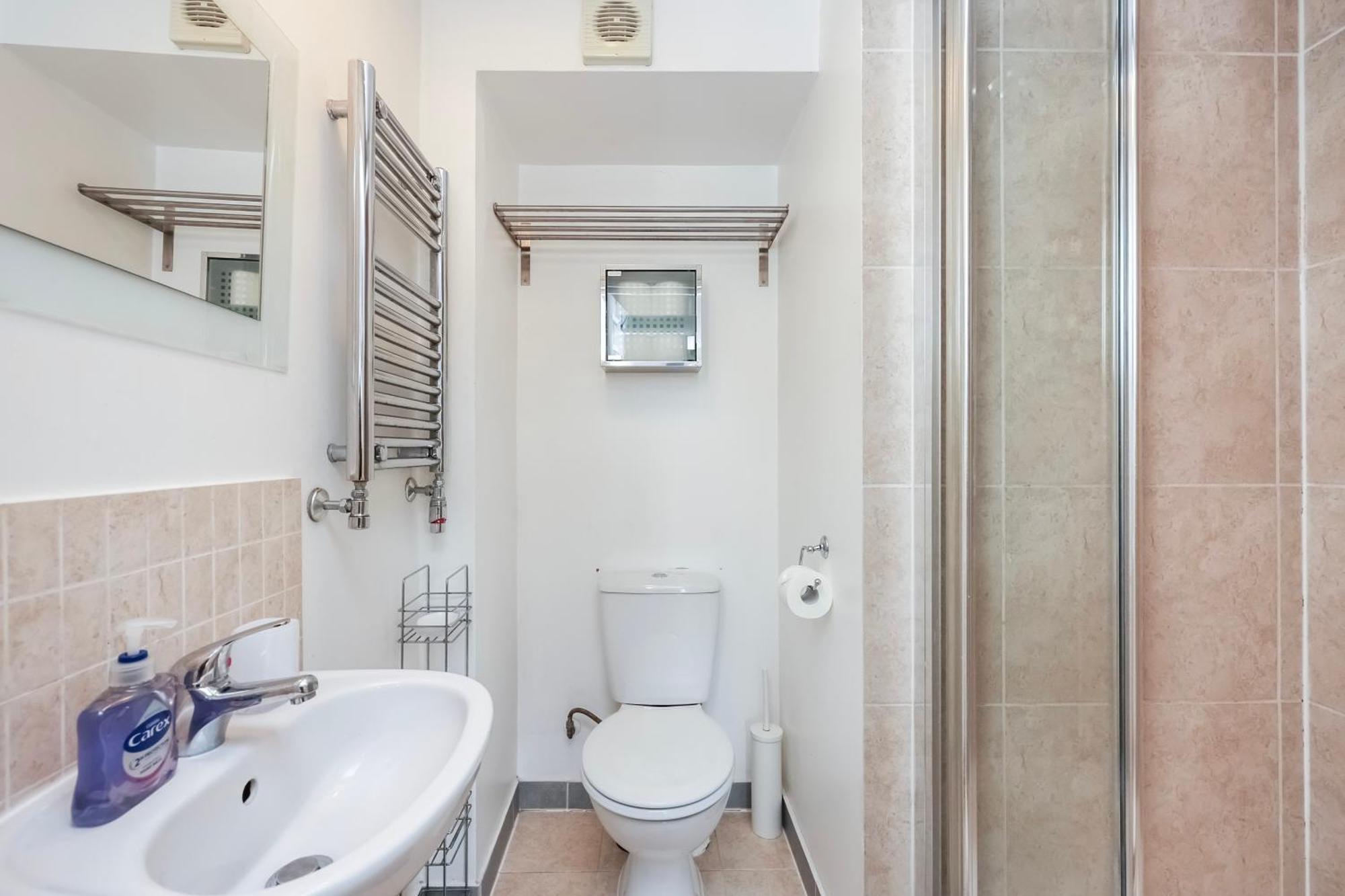 Double Rm And Ensuite In Clapham Londen