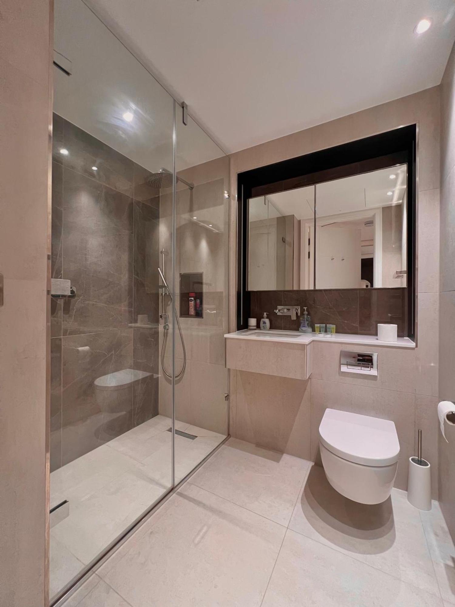 Luxury 2 Bedroom In Old Street, Apartment London