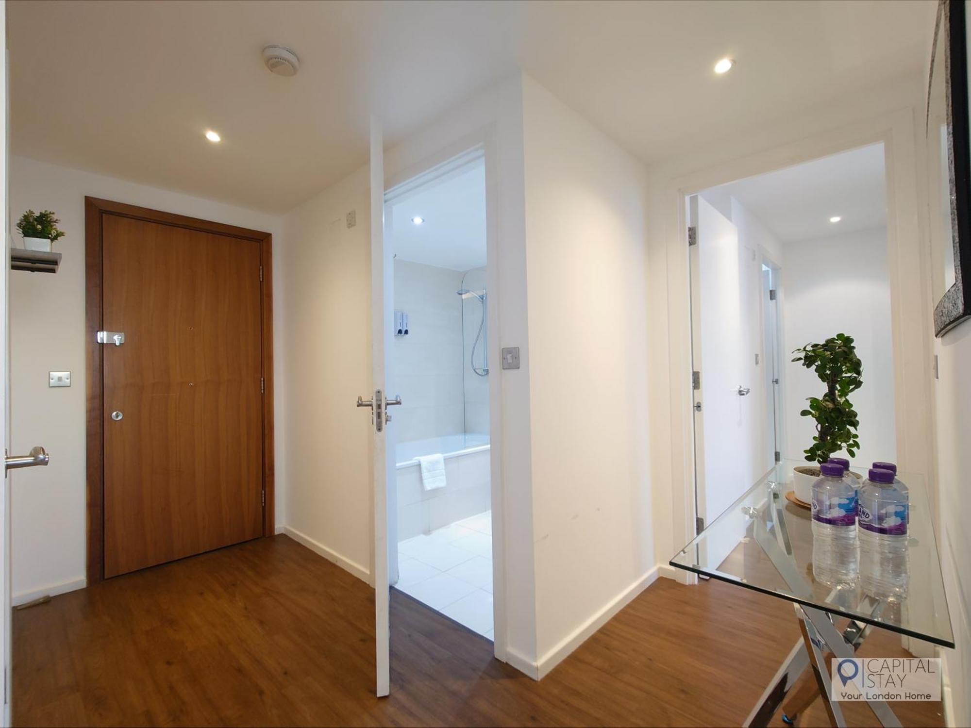 Deluxe Two Bed By Excel & O2 London