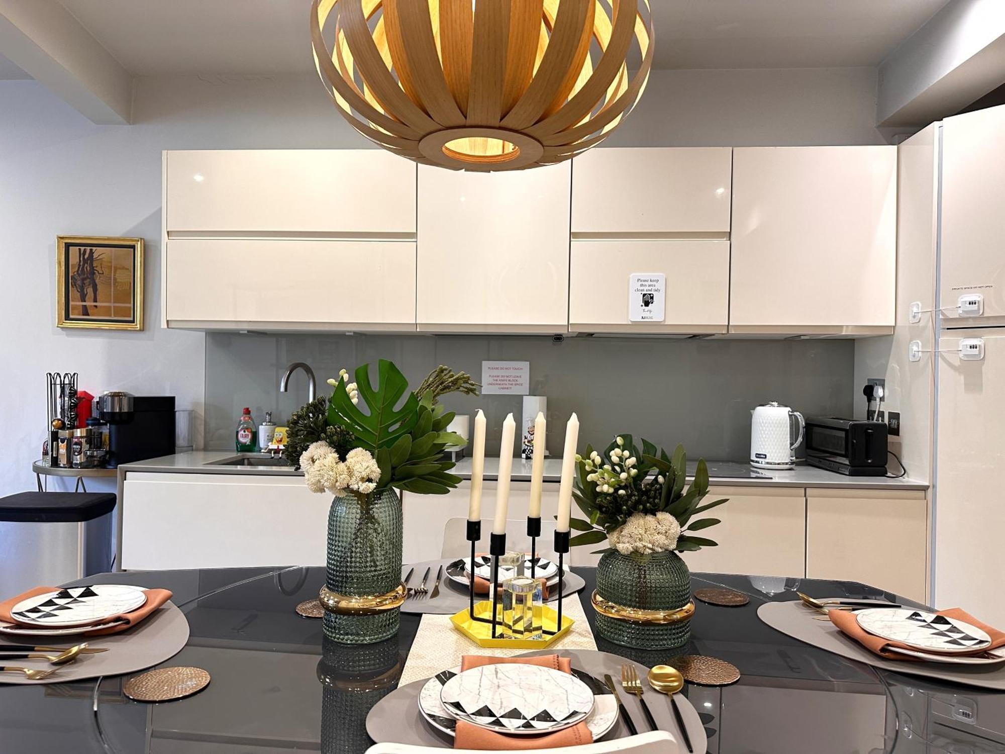 Villa Modern Design 3brs 2f House Close To Victoria London