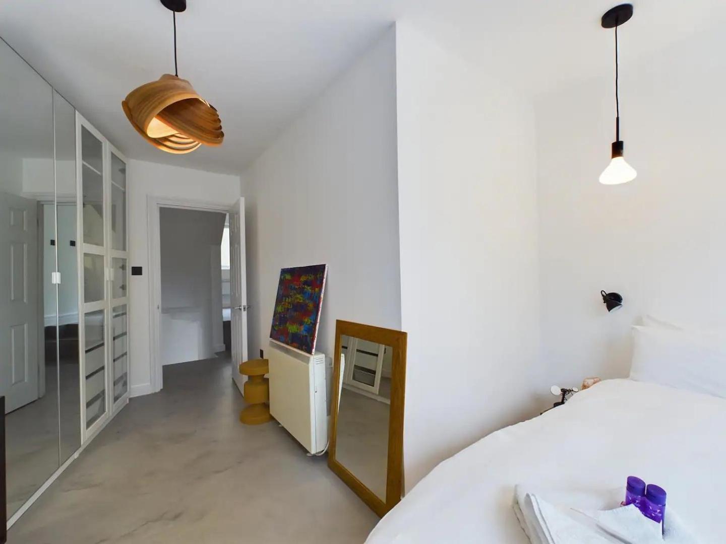 Pass The Keys Stylish Flat Heart Of Hackney Apartment