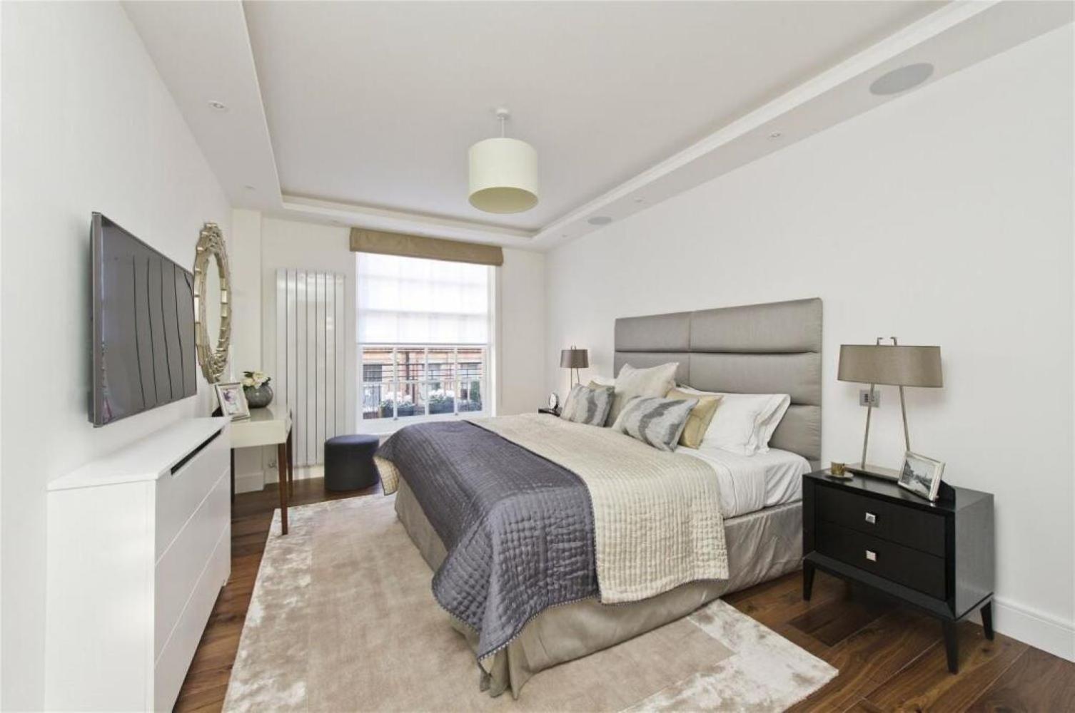 Large Super Penthouse Park Lane Opposite Hyde Park Sleeps 12 Apartment