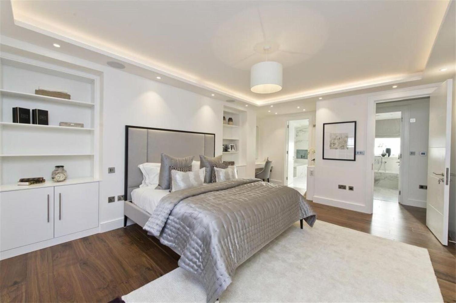 Apartment Large Super Penthouse Park Lane Opposite Hyde Park Sleeps 12 London