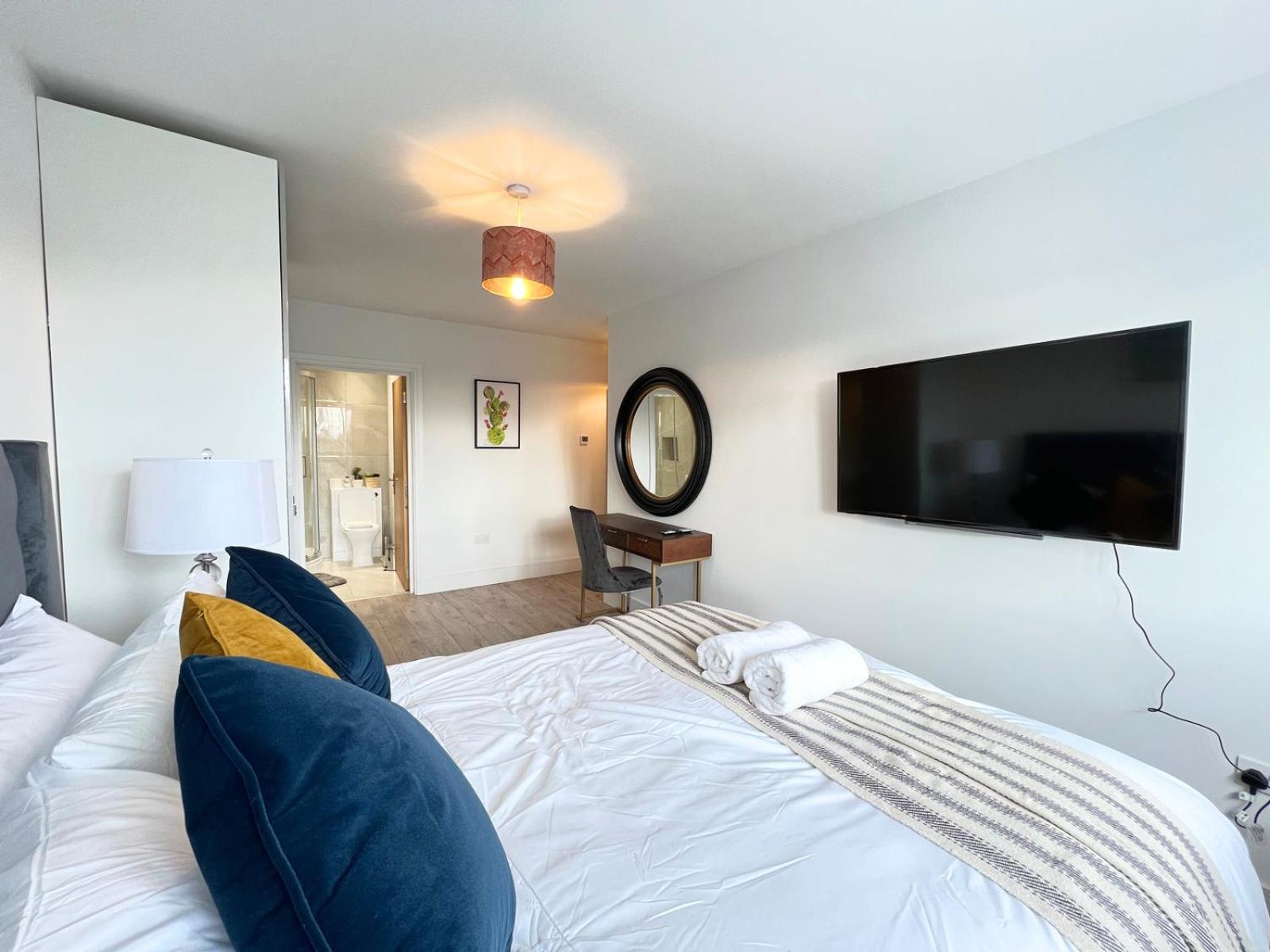 Apartment C1, Luxury 2 Bedroom Flat In Wembley