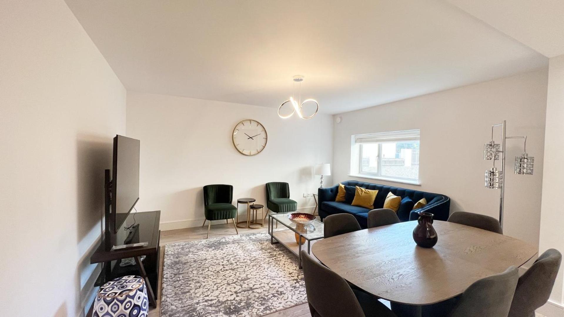 C1, Luxury 2 Bedroom Flat In Wembley *