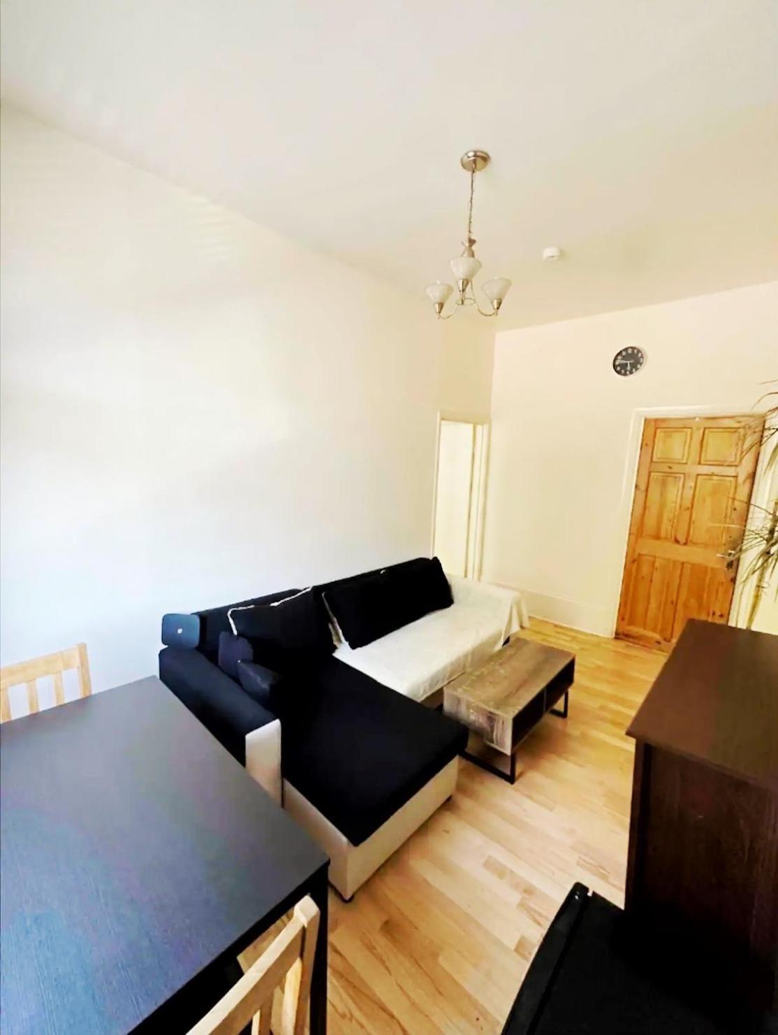 In The Of - Clapham Junction Homestay