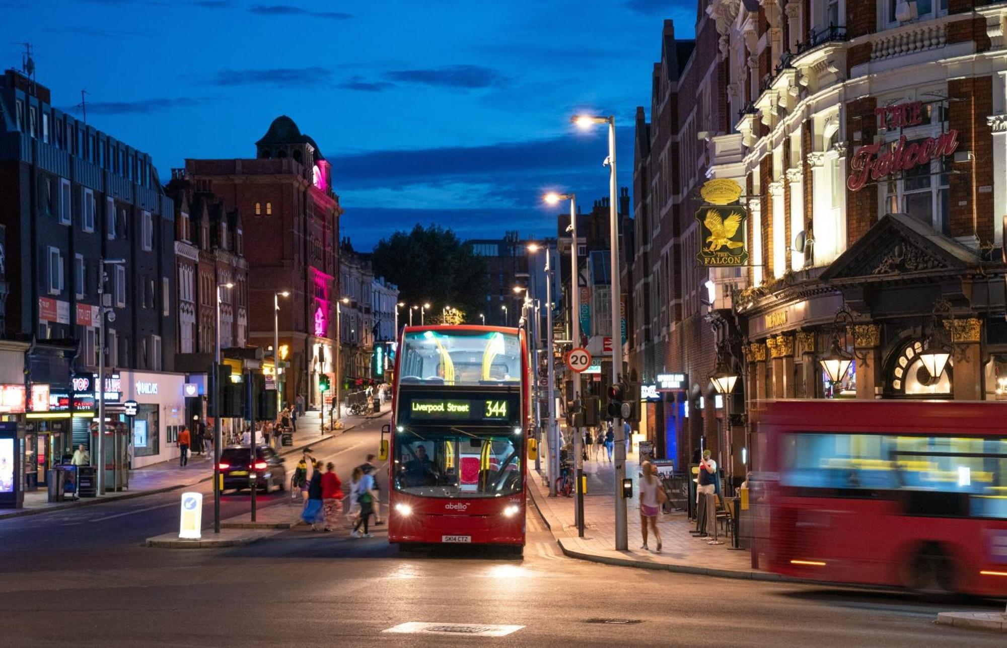 In The Of - Clapham Junction Homestay London