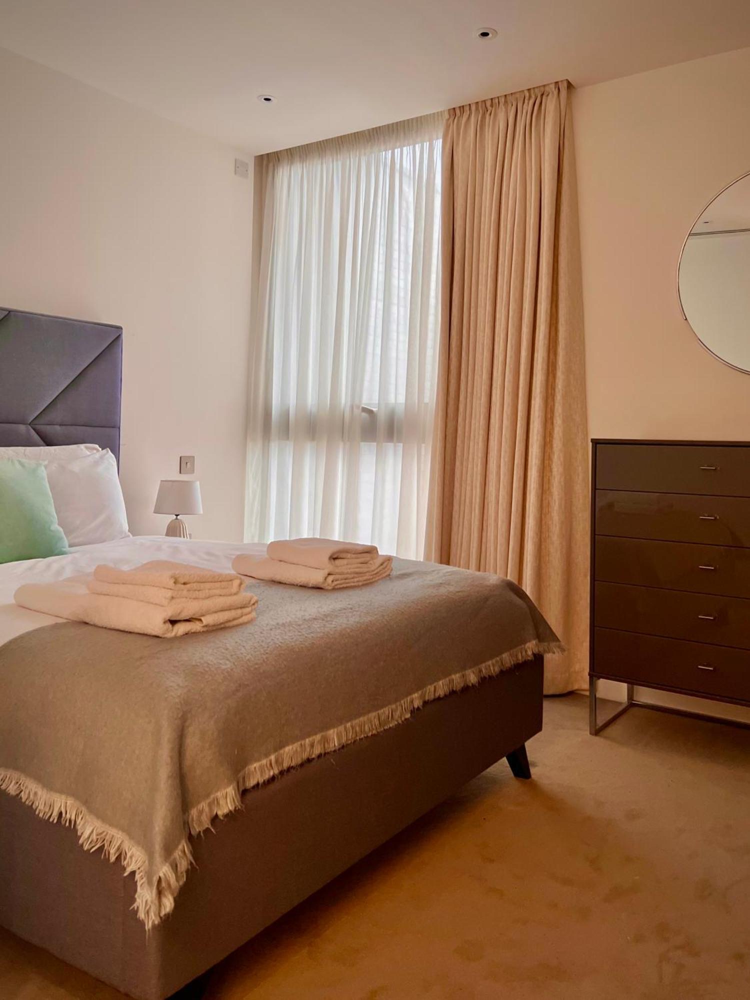 Luxury 2 Bedroom In Old Street, Apartment *