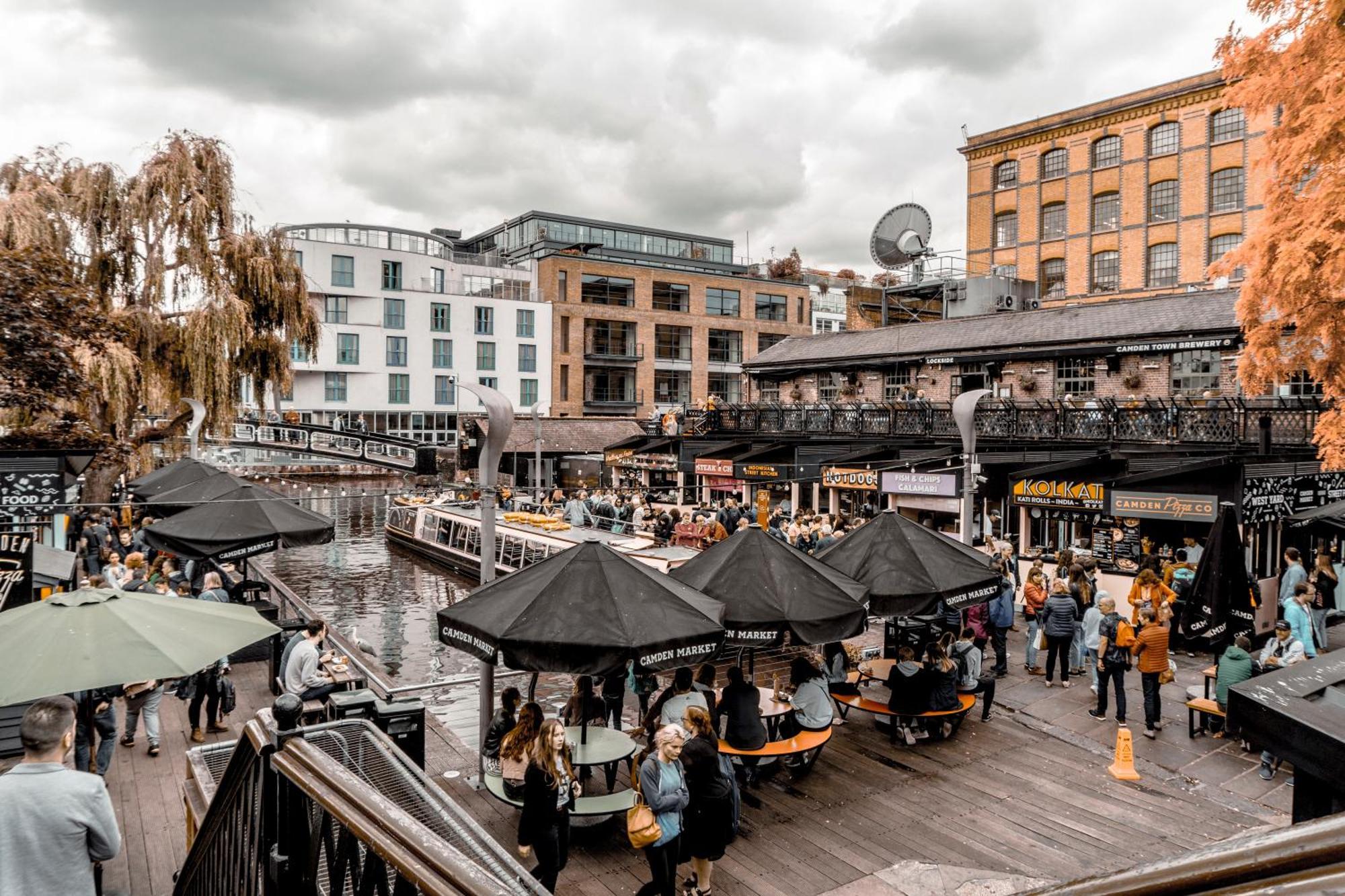 Stylish 1-minute Walk To Camden Town Metro, Shops, Cafes, Bars & Restaurants With Shared Bathrooms London