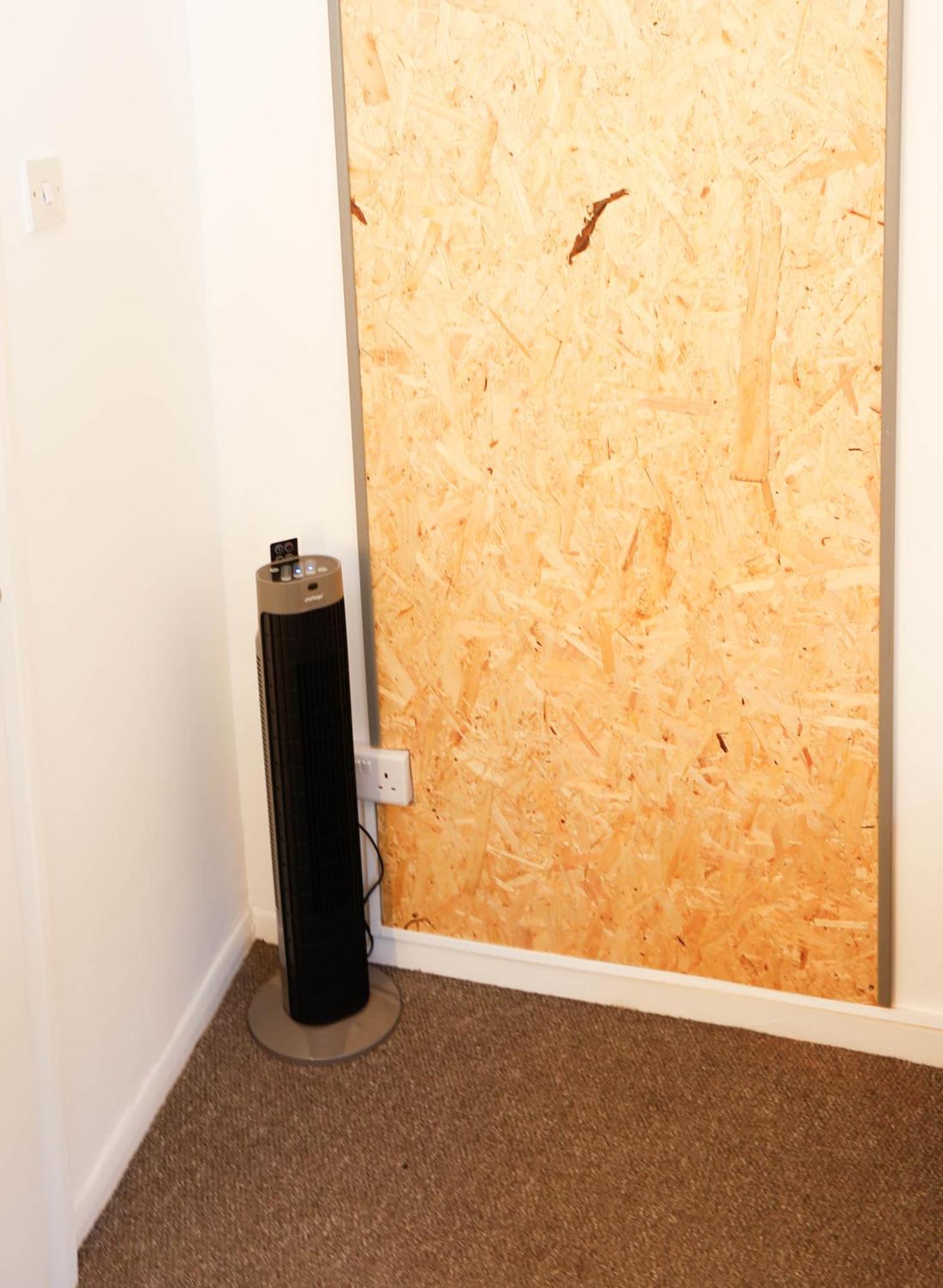 Stylish 1-minute Walk To Camden Town Metro, Shops, Cafes, Bars & Restaurants With Shared Bathrooms Privatunterkunft