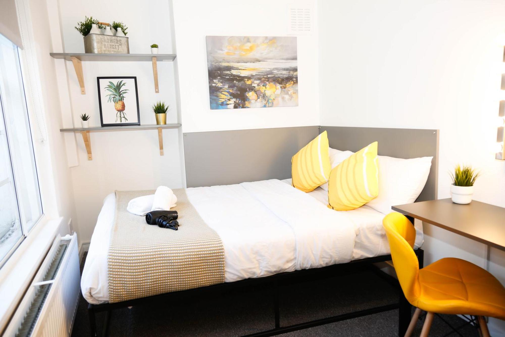 Stylish 1-minute Walk To Camden Town Metro, Shops, Cafes, Bars & Restaurants With Shared Bathrooms Privatunterkunft