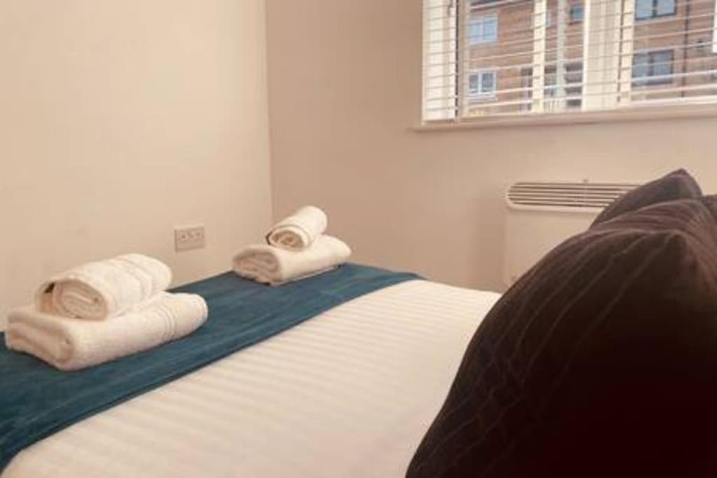 Modern 1 Bed Flat In Hackney With Parking Apartamento Londres