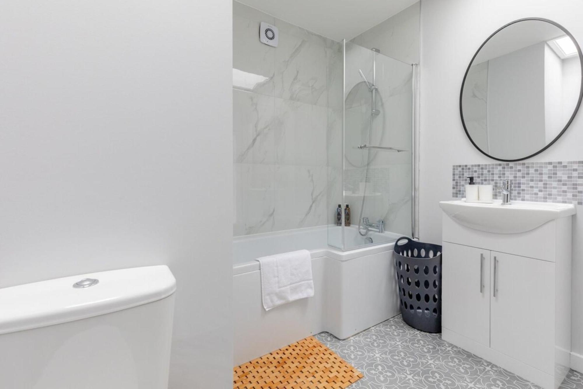Holiday home Newly Renovated 3bd Islington! *