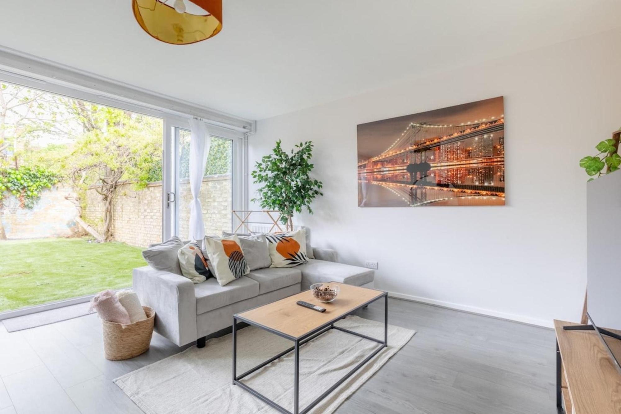 Holiday home Newly Renovated 3bd Islington! *
