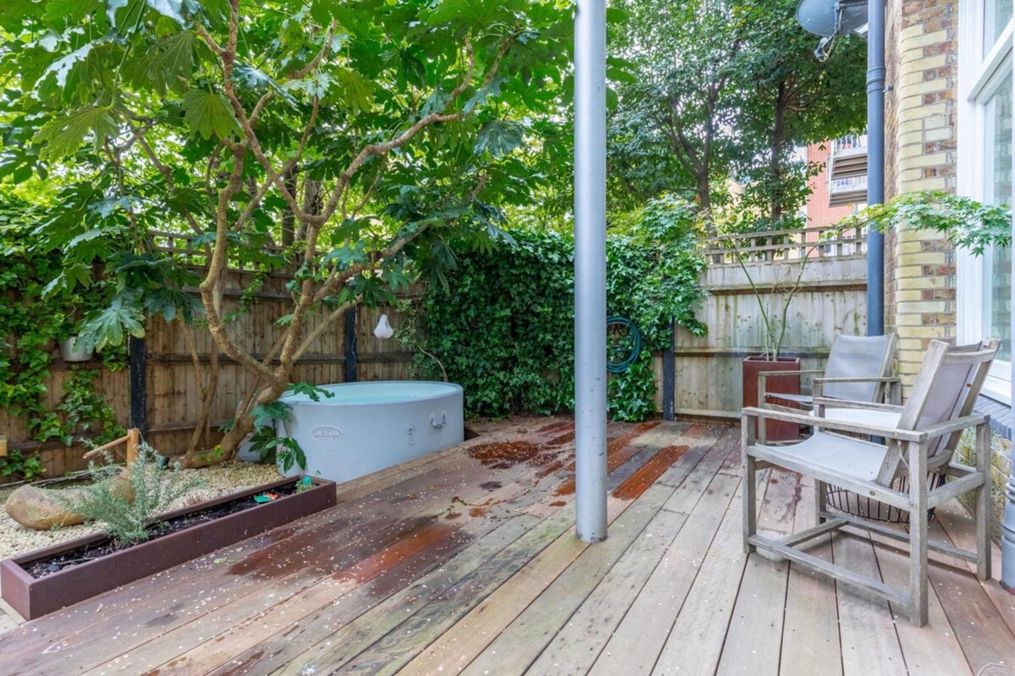 Apartment Chic 1bd Maisonette Whot Tub King's Cross! London
